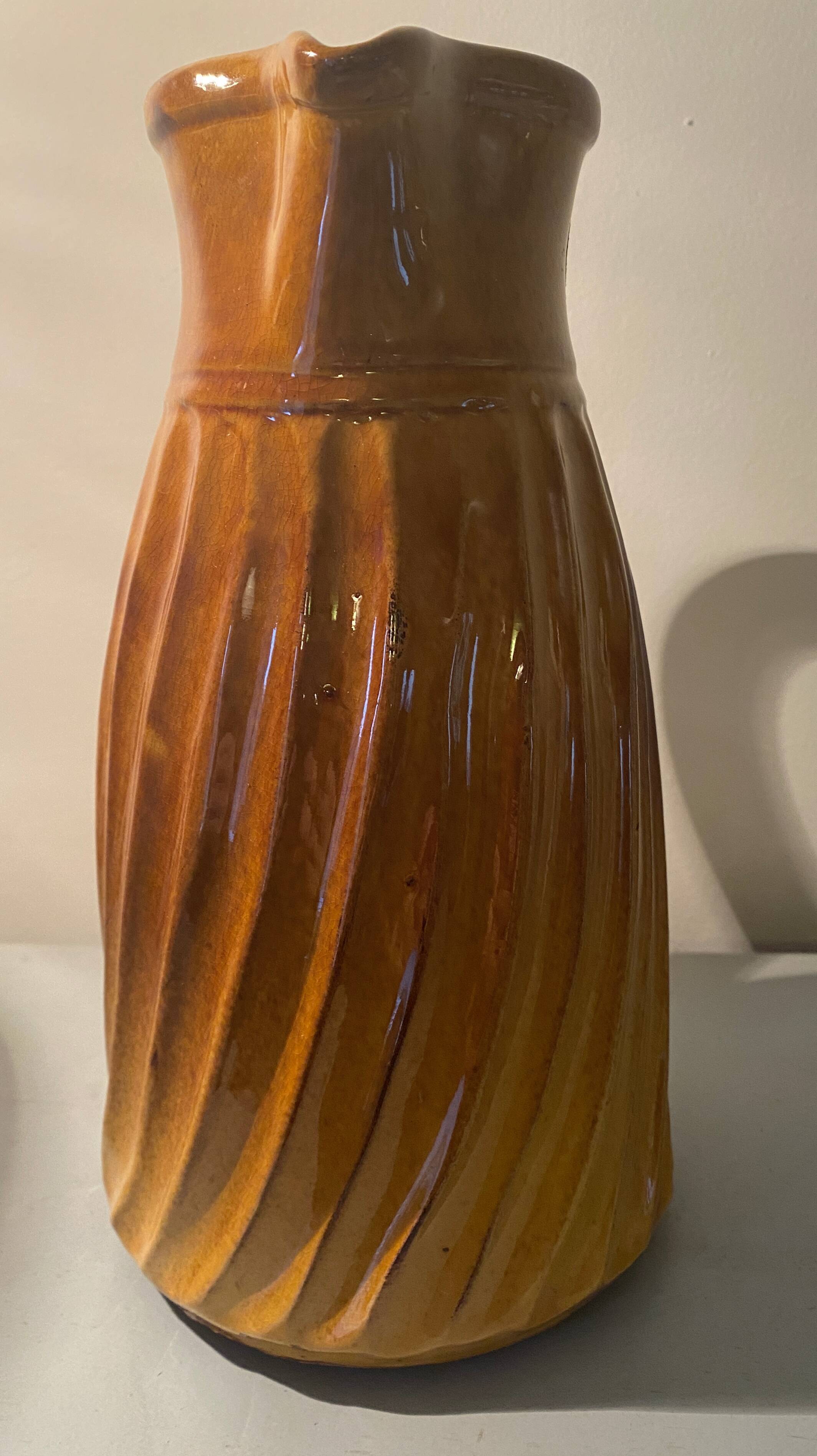 Enamelled pitcher stamped "The Cyclades" (Anduze) Perfect condition