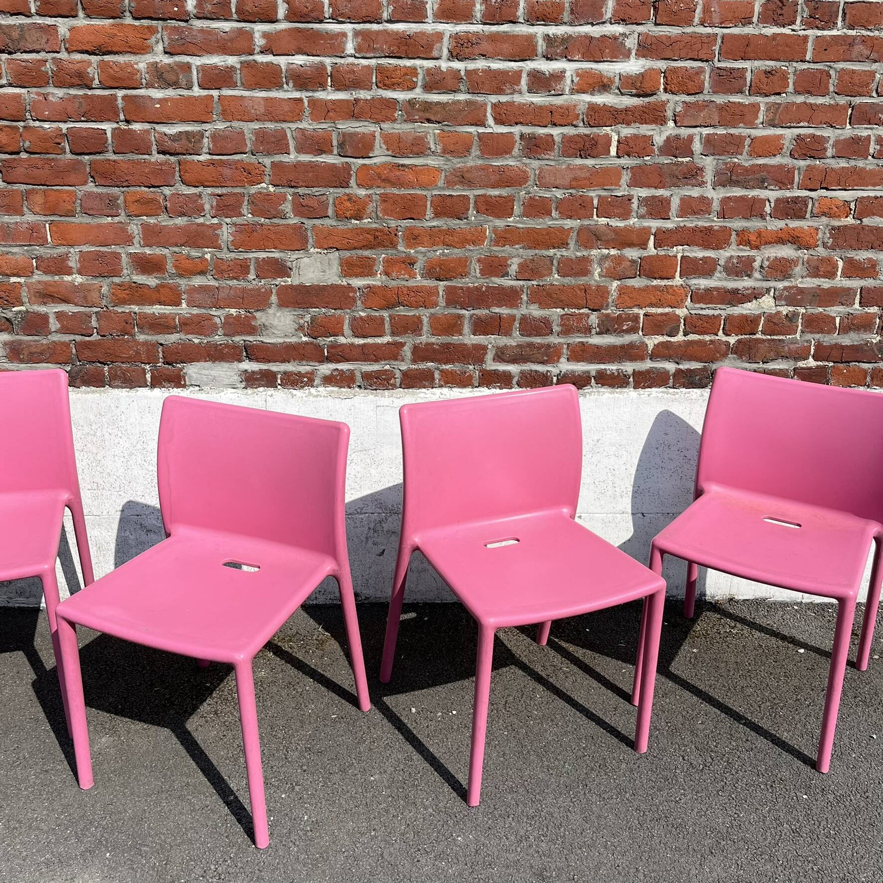 Set of 4 pink design AIR CHAIRS by Jason Morrison.