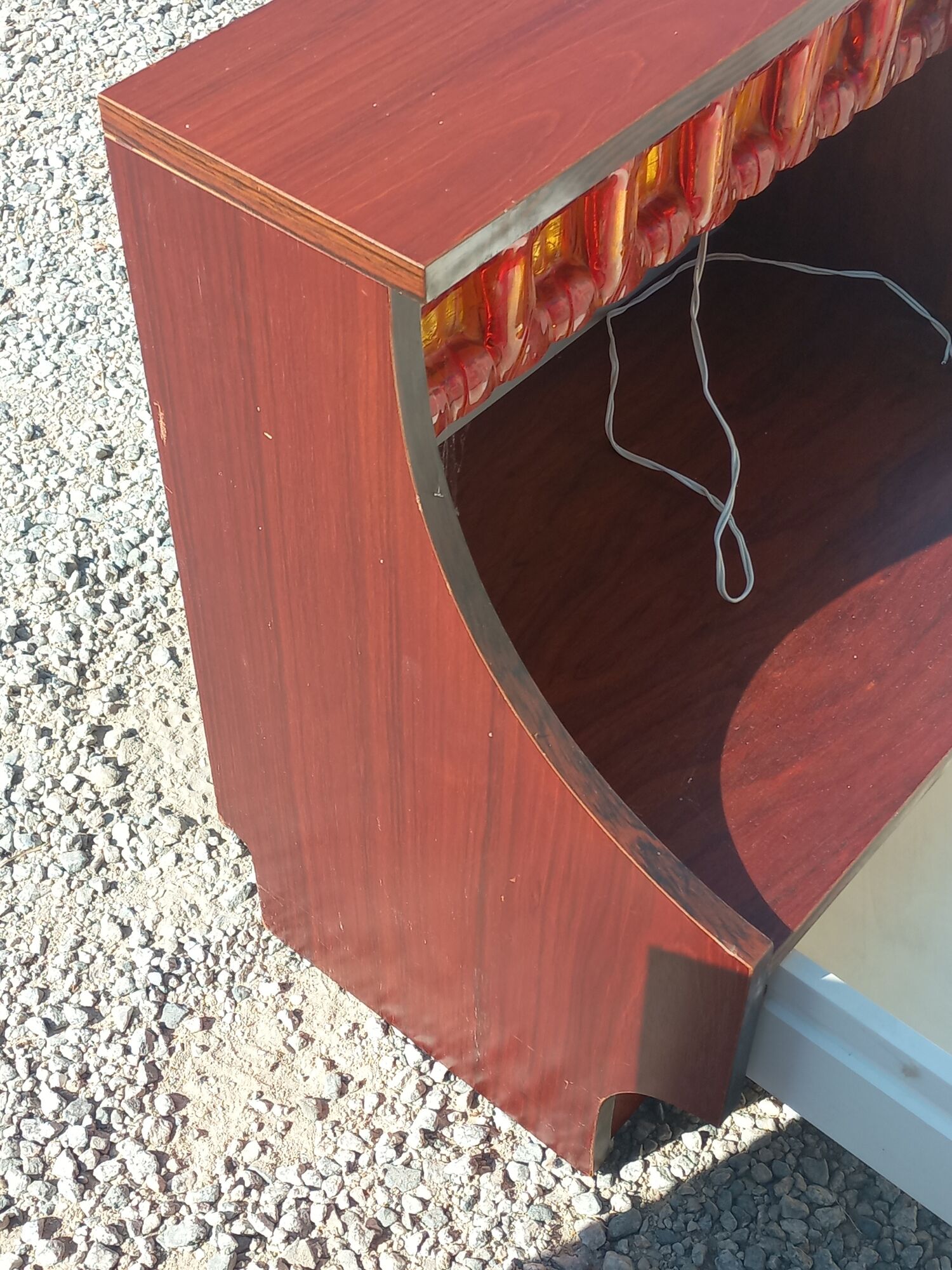 Pair of design bedside tables in orange resin rosewood with white melamine from the 70s