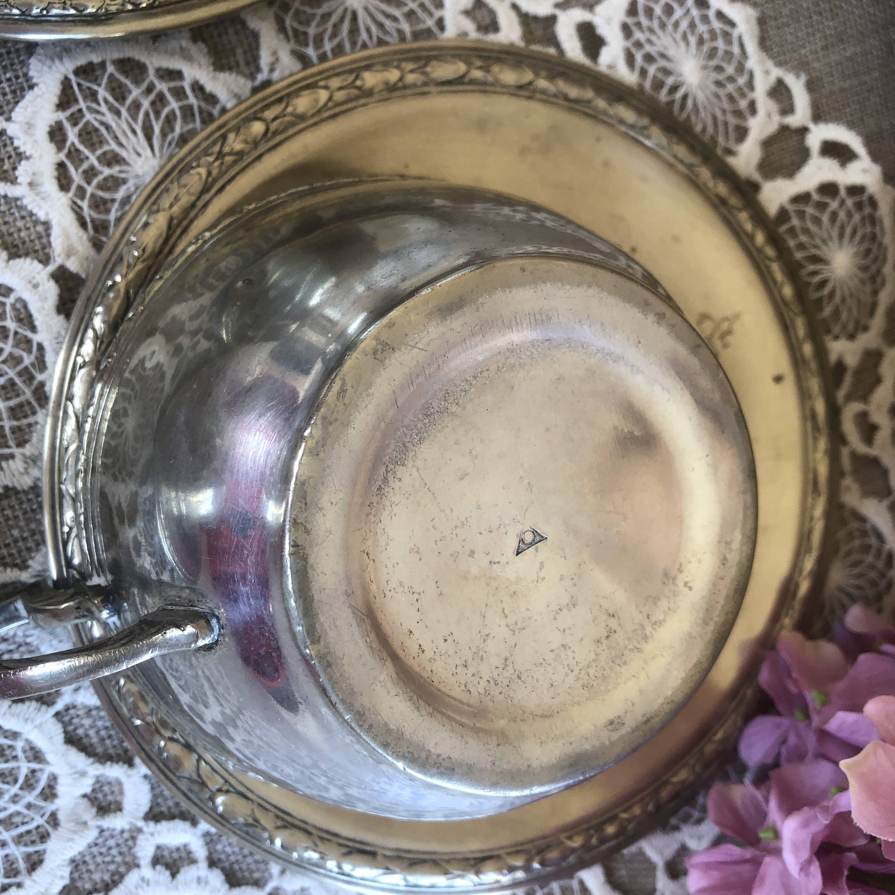 Set of 3 old "silverware" cups