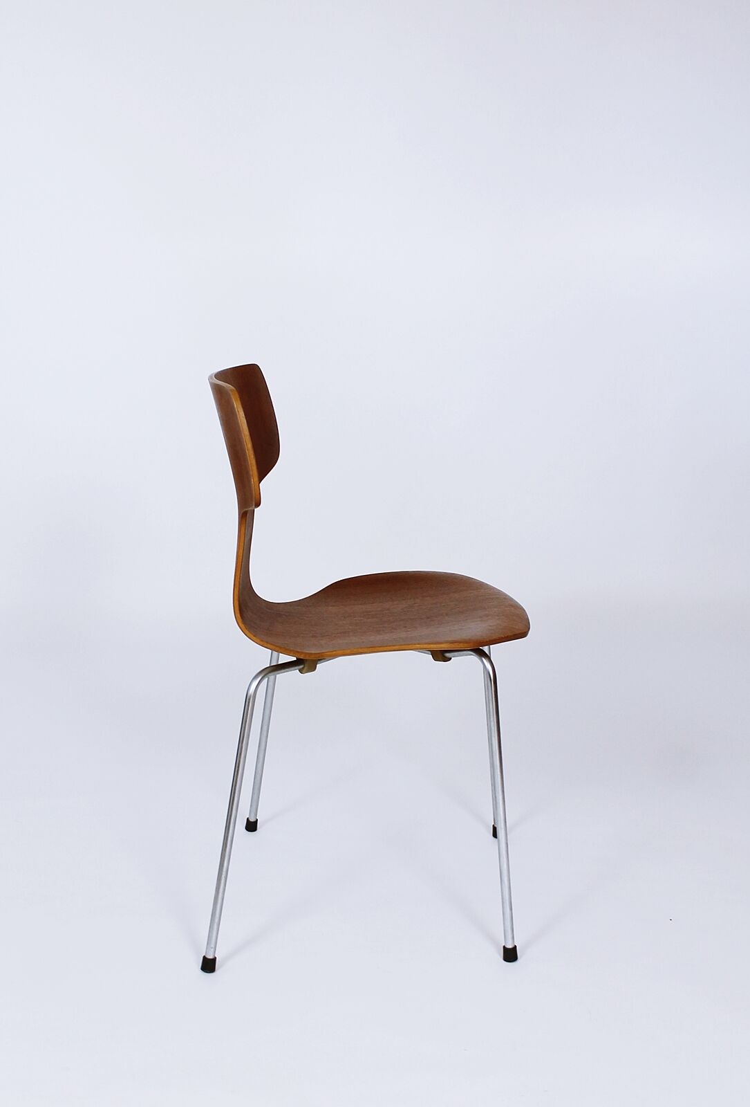 Model 3103 chairs by Arne Jacobsen for Fritz Hansen, 1960