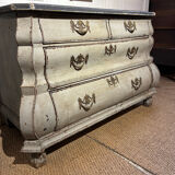 Old Dutch-style chest of drawers