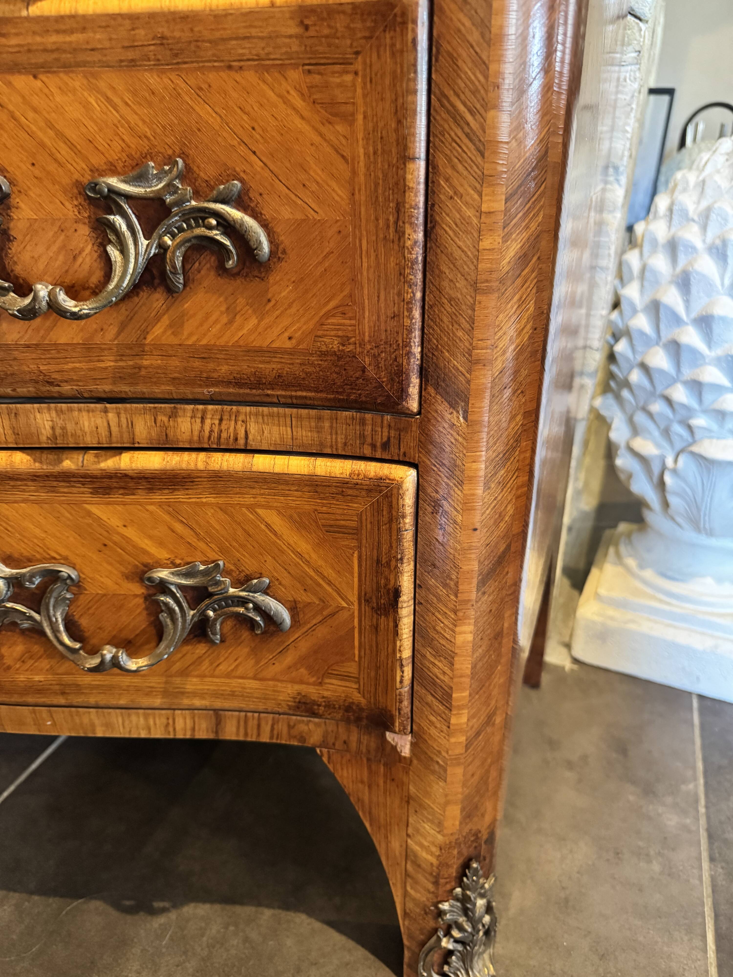 Small Louis XV Transition jump commode, Breccia marble, 79 cm