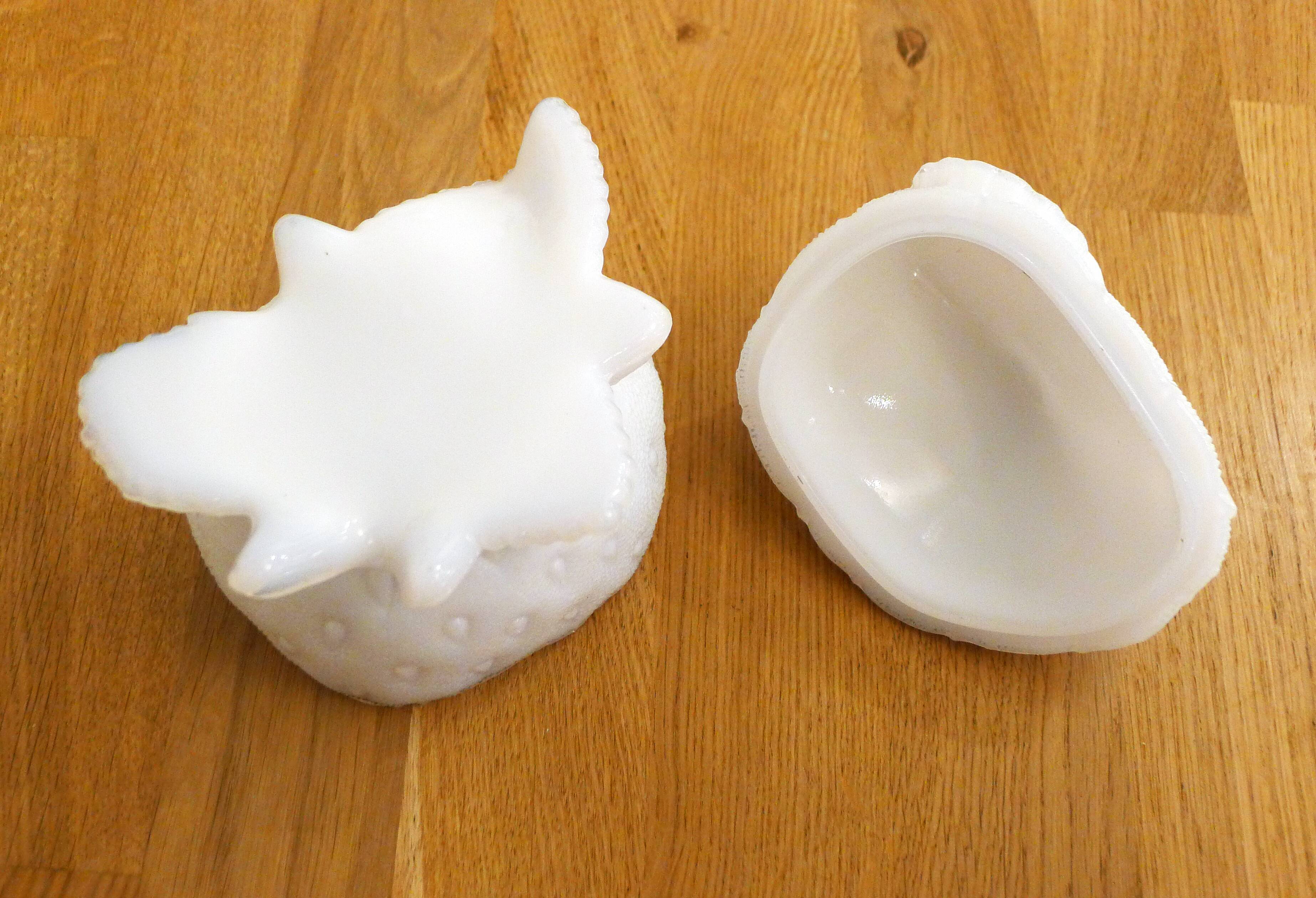 Strawberry and snail sugar bowl