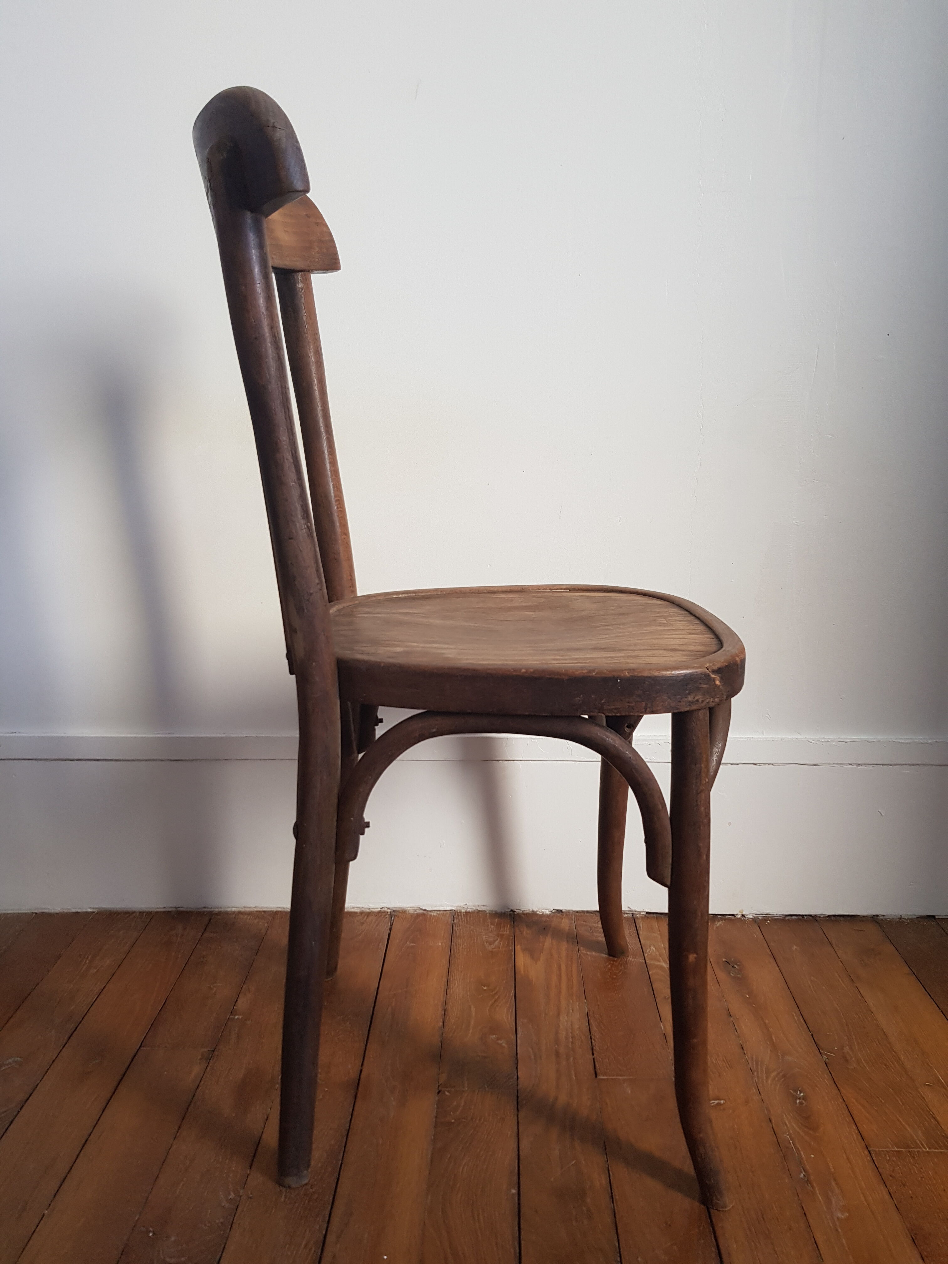 Chaise bistrot en bois