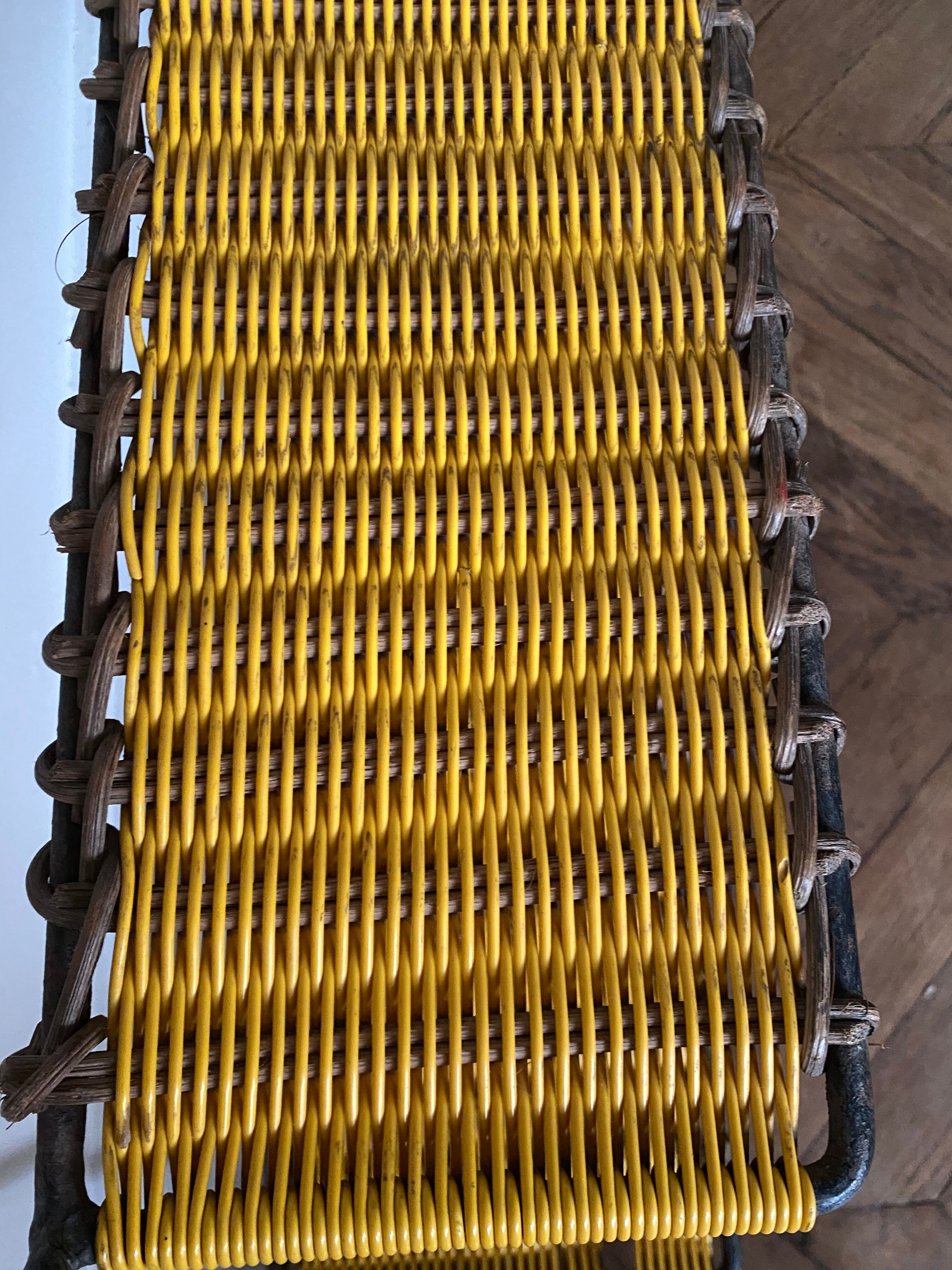 70s shelf in scoubidou and metal