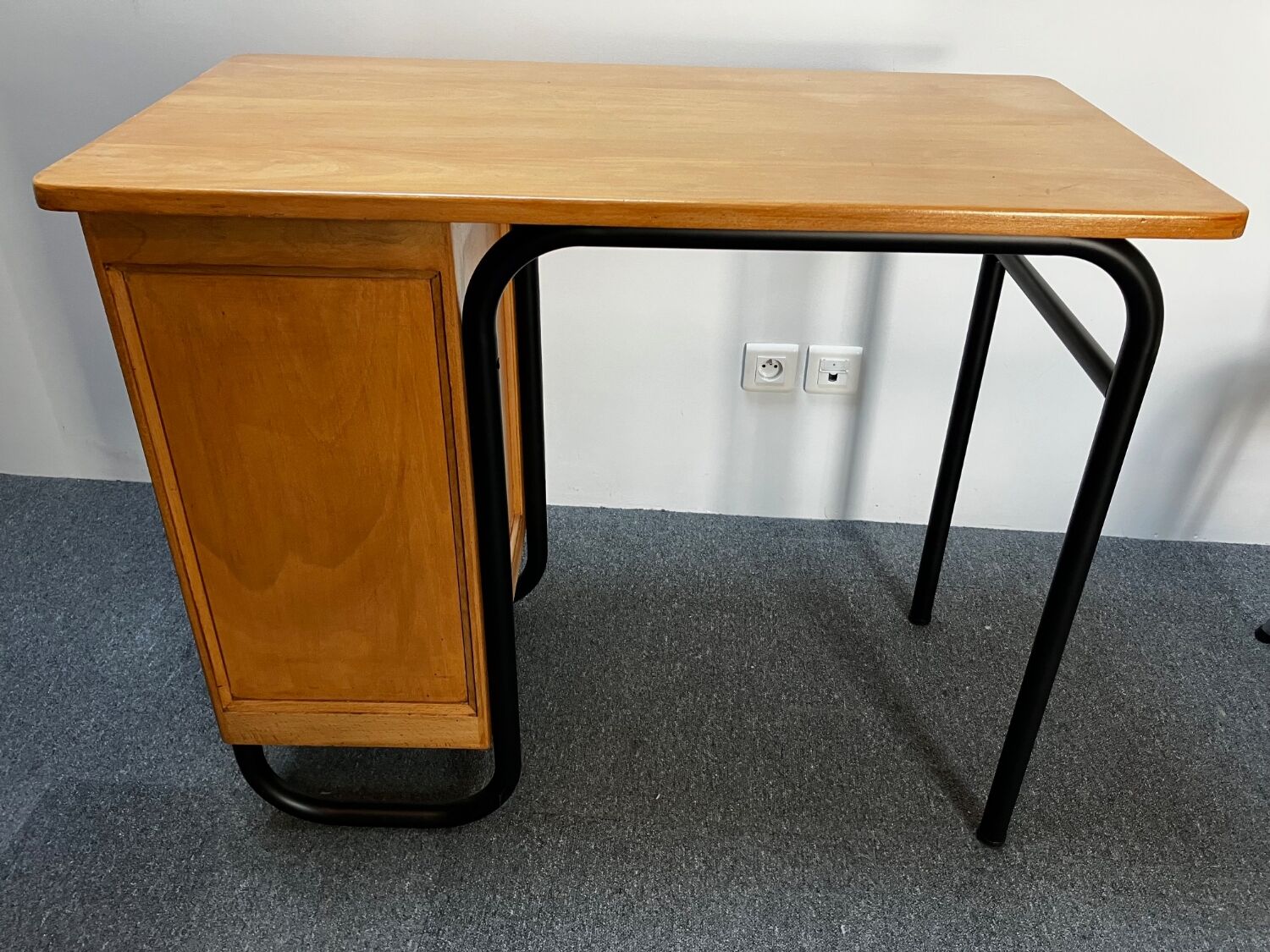 Bureau bois massif vintage style Hitier
