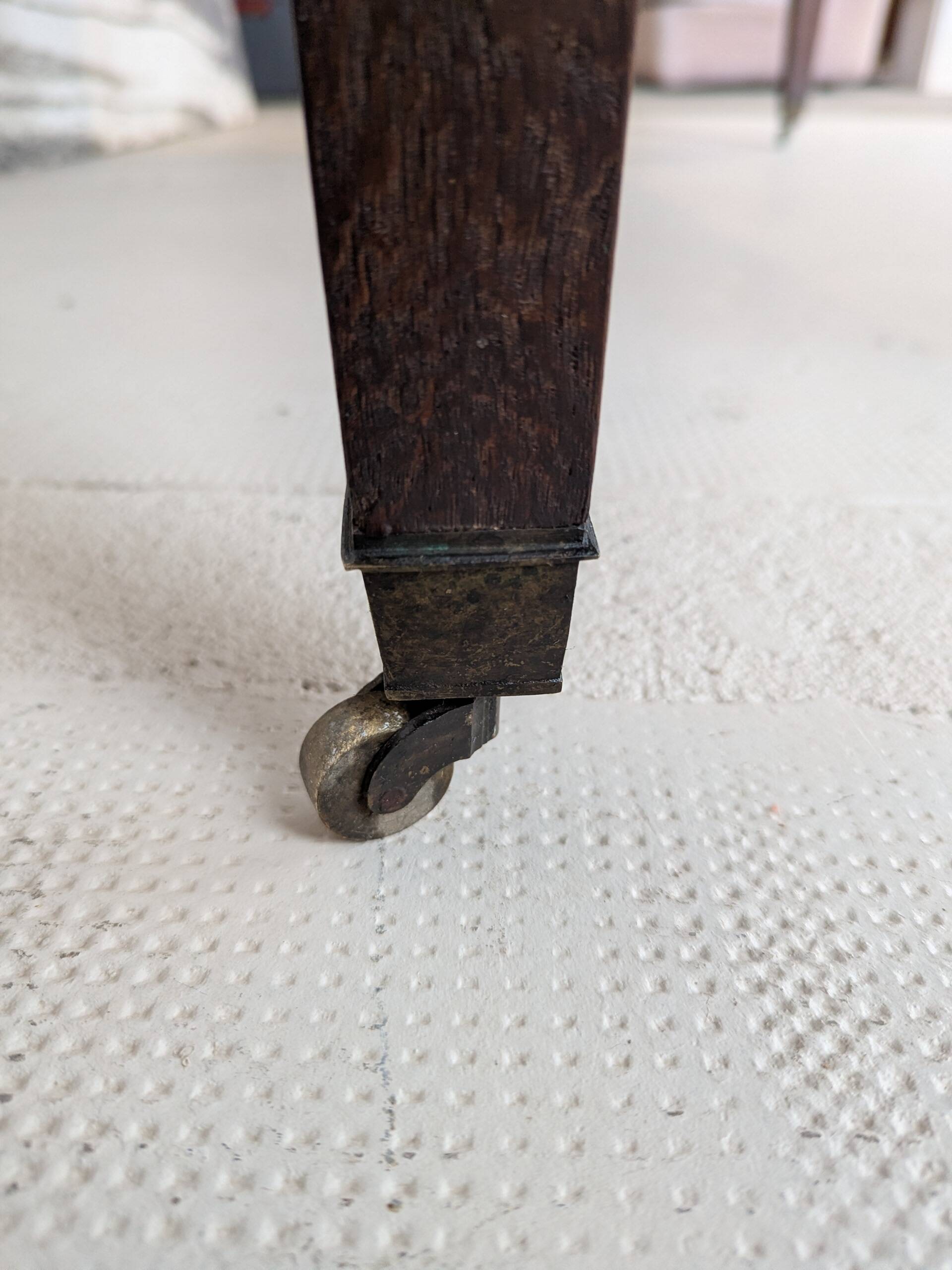 Campaign table in solid oak, Directoire style.