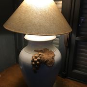 Lampe en céramique grappe de raisin