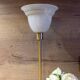 Duo lampes de chevet rétro chic métal doré, globes blancs drappés
