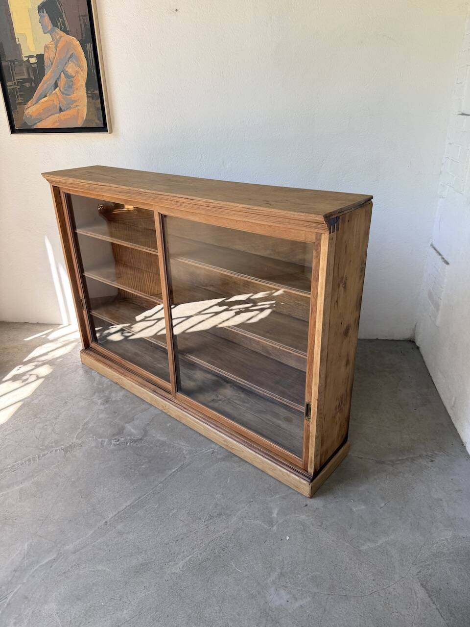 Enfilade vitrée en chêne, années 50