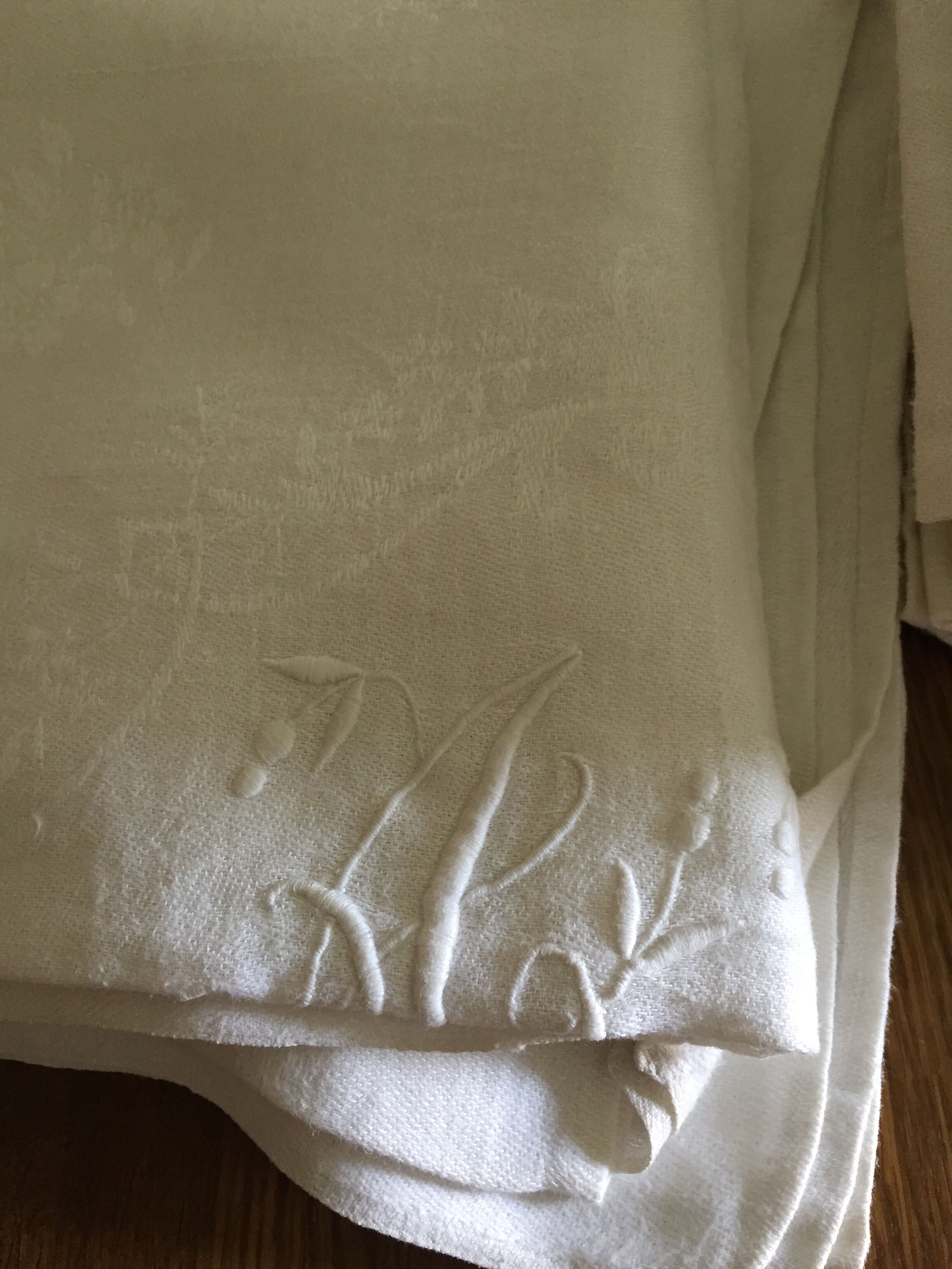 Old table set 12 napkins and tablecloth monogrammed AD