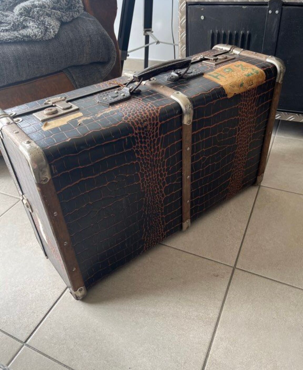 MALETTE RIGIDE De VOYAGE RECOUVERTE CUIR VIDE & Clé VINTAGE COLLECTION Valise Imgx1200 3643
