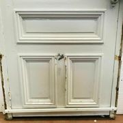 Porte de service à petits carreaux et imposte vitrée XX siècle
