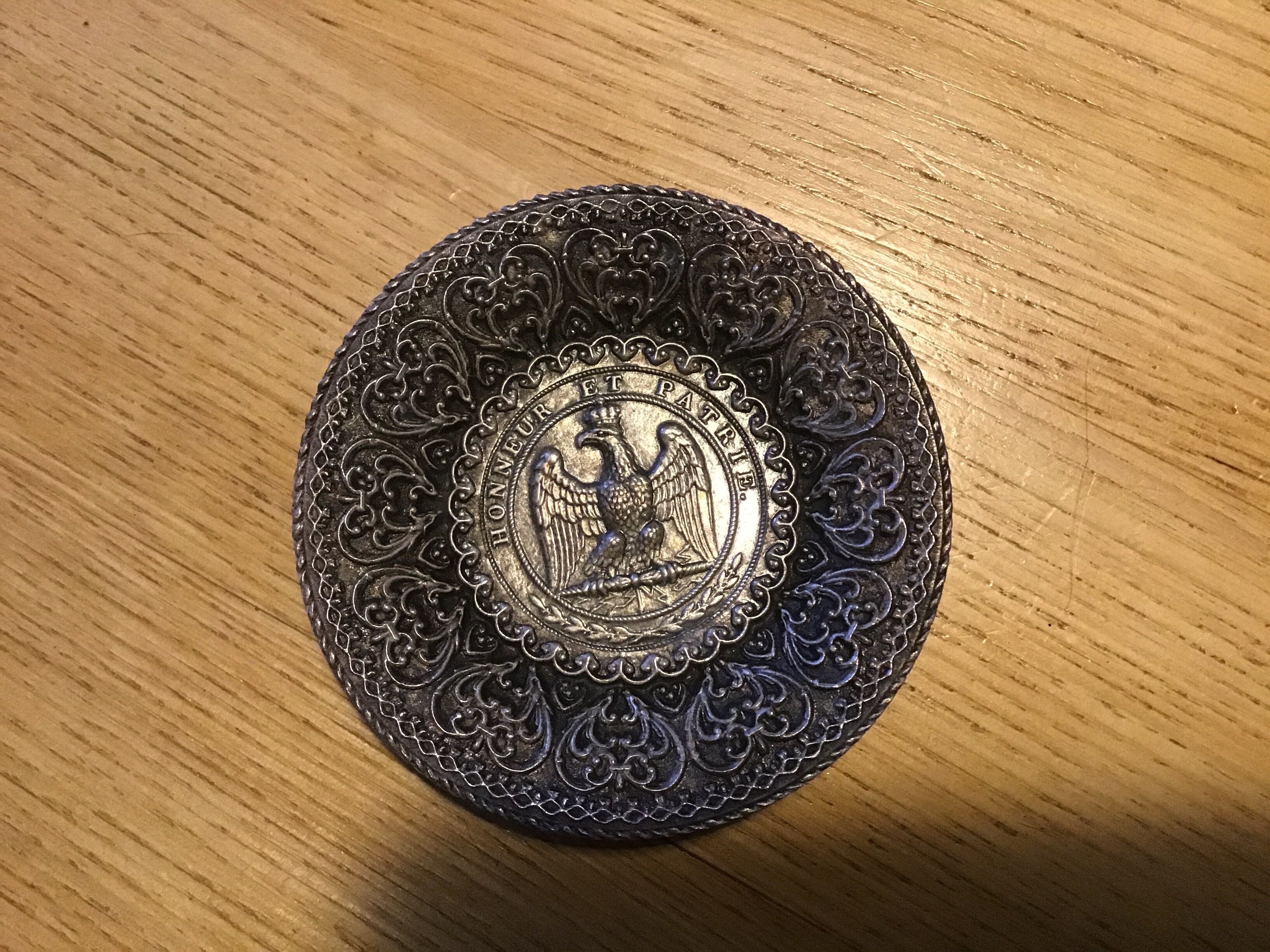 Empty Napoleon Bonaparte empty-pocket