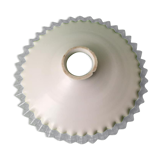 Abat-jour ancien en opaline blanche et bordure en verre transparent