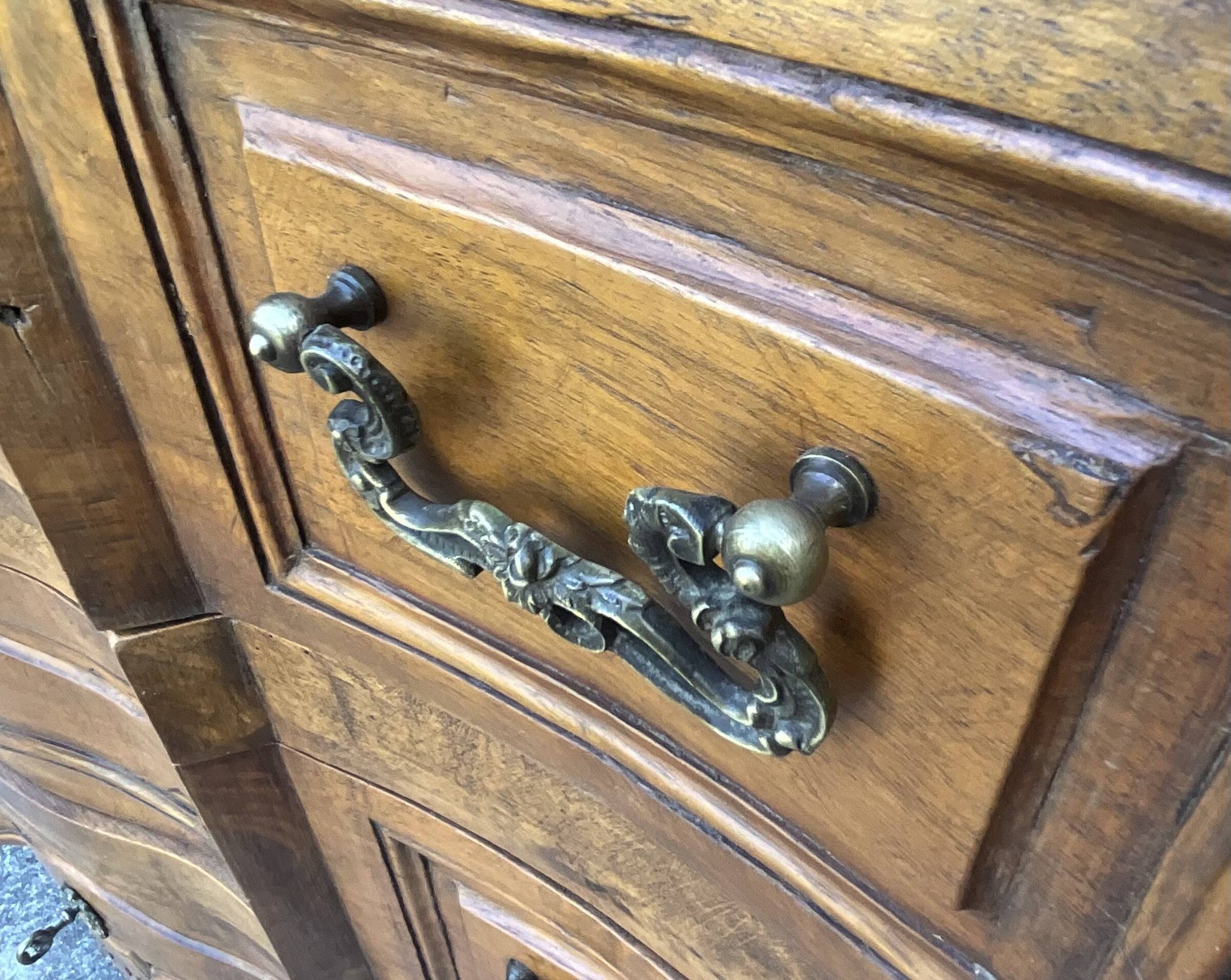 Louis XV Style Walnut Eel Chest of Drawers, Early 19th Century