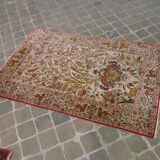 Tapis persan en soie Ghoum fait main  165 x 109 cm