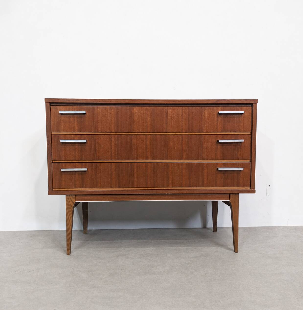 Mid-Century Modern teak chest of drawers
