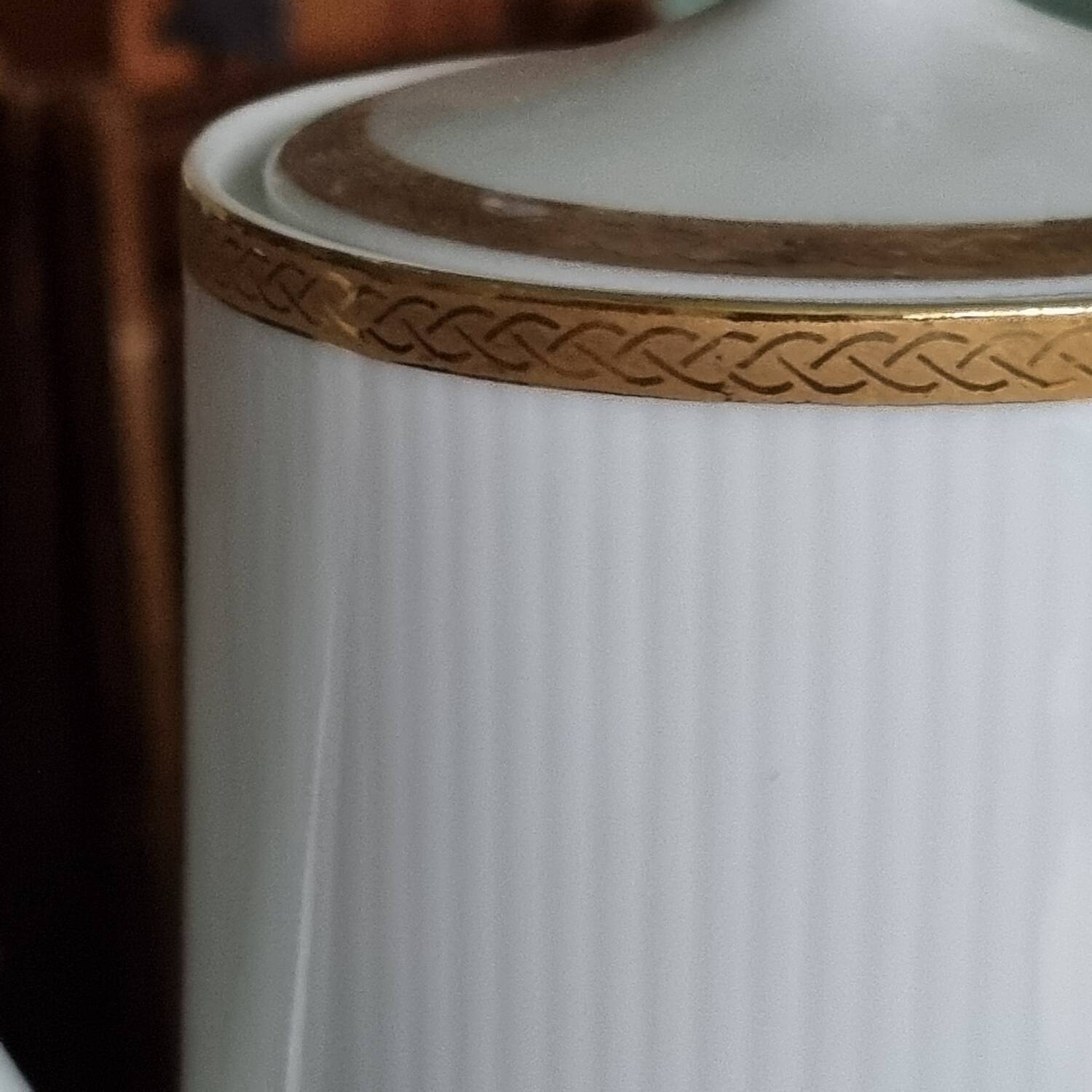 Porcelain dinner service