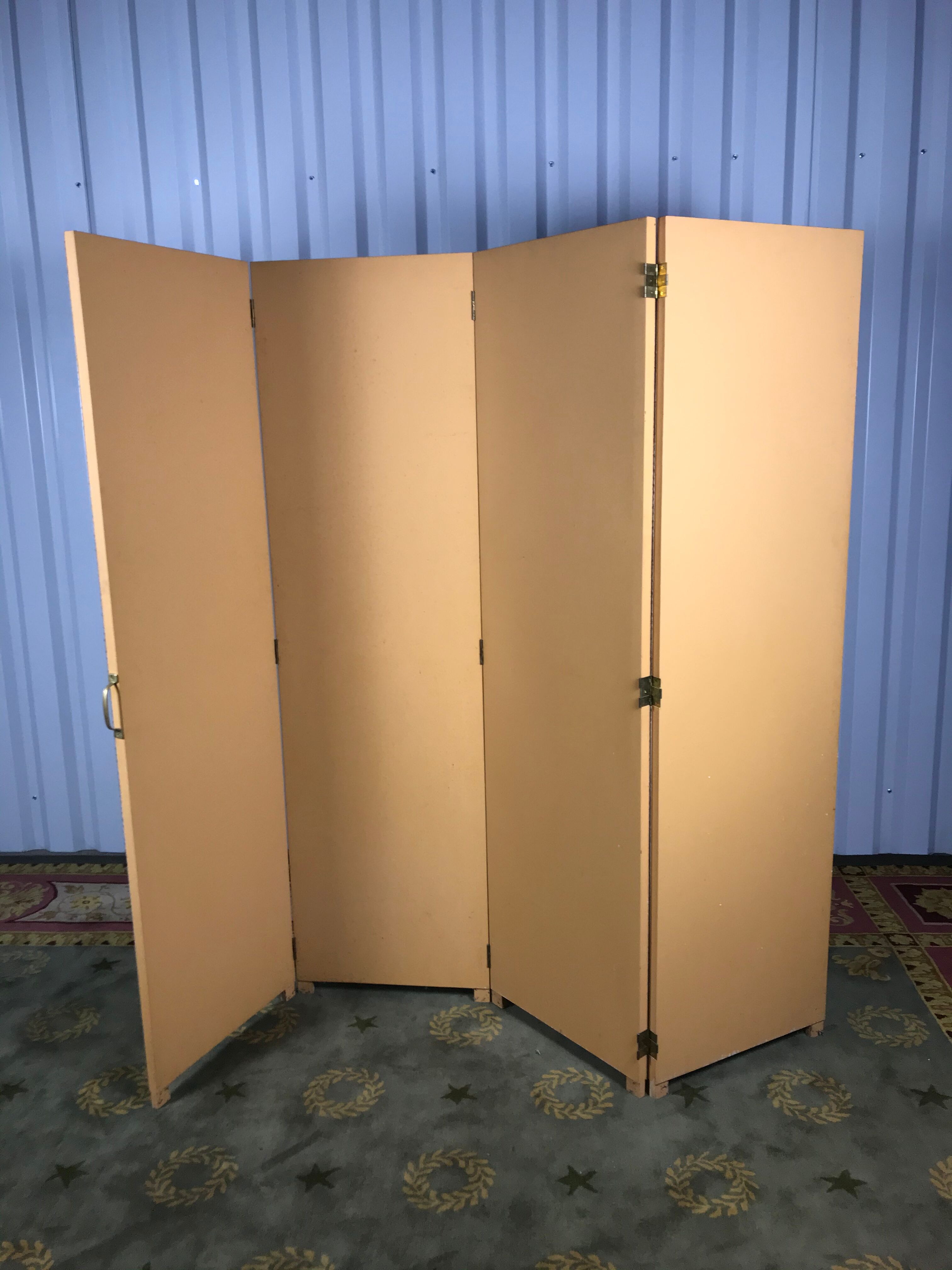 4-leaf ochre velvet screen