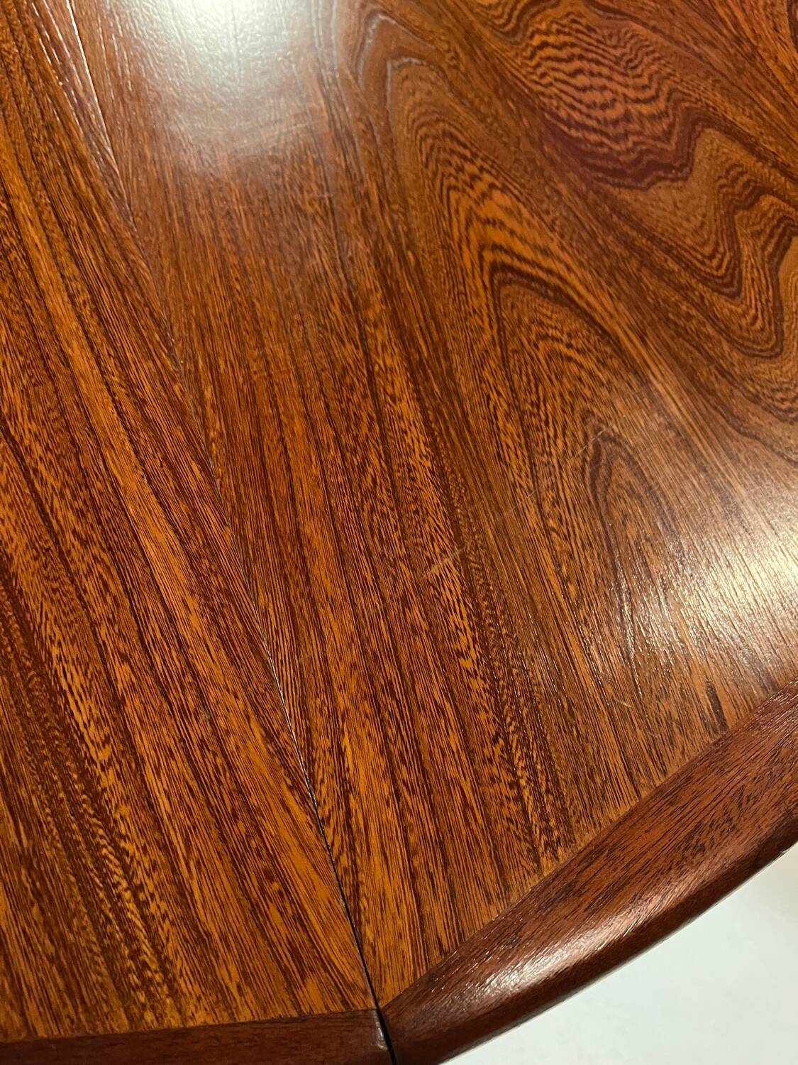 Vintage style Baumann table 110 cm