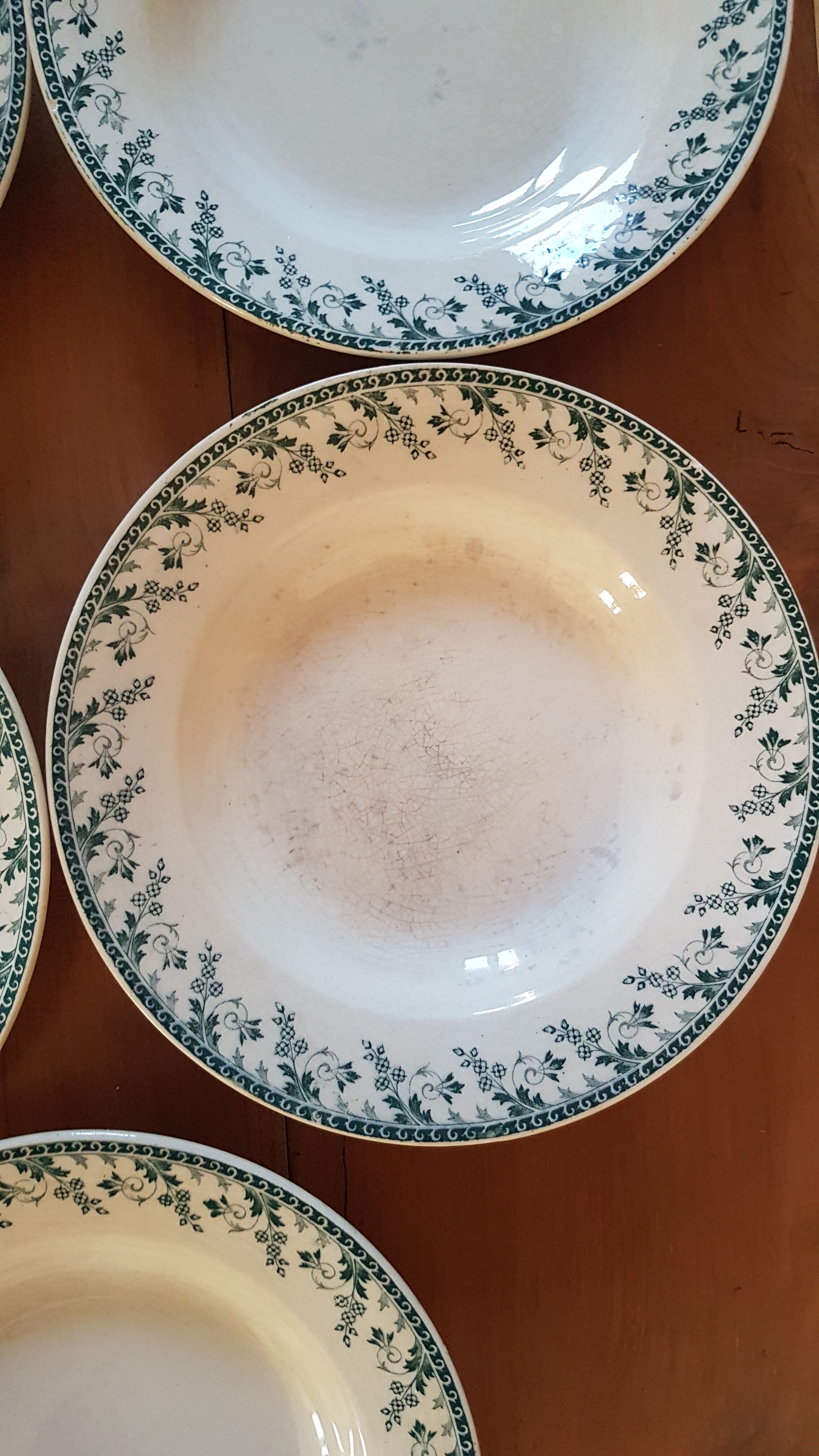 7 Terre de fer hollow plates