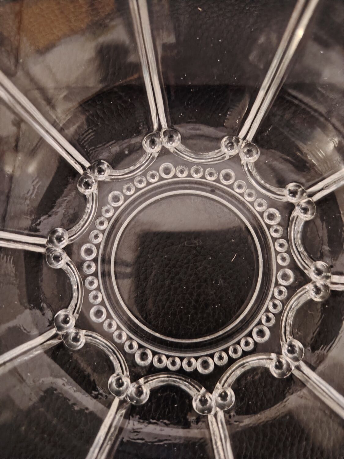 Crystal bowl with handle