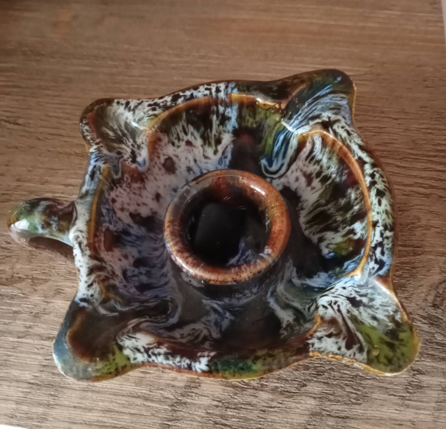 Ceramic candle holder