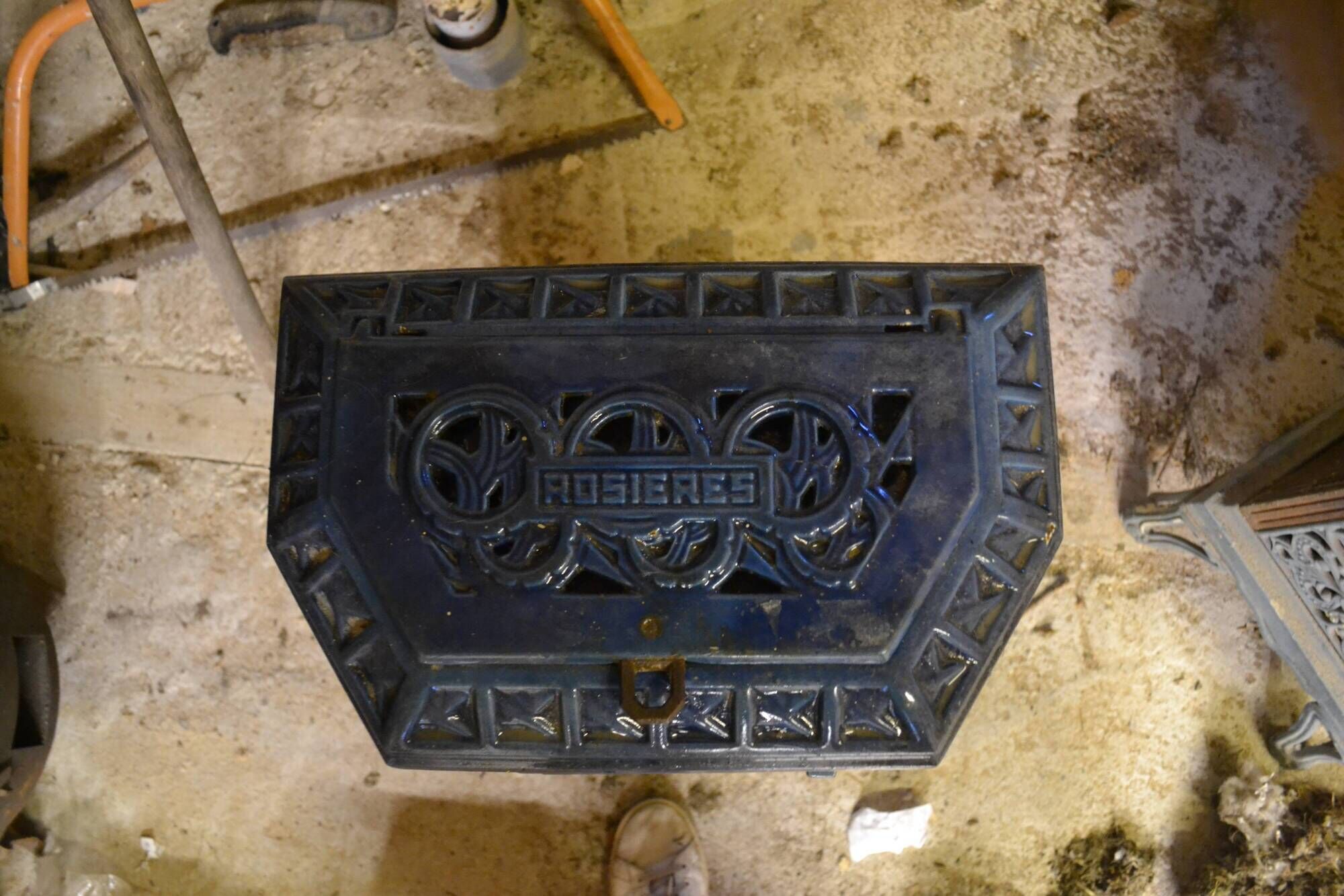 Enamelled cast iron wood stove year 1938 Rosières