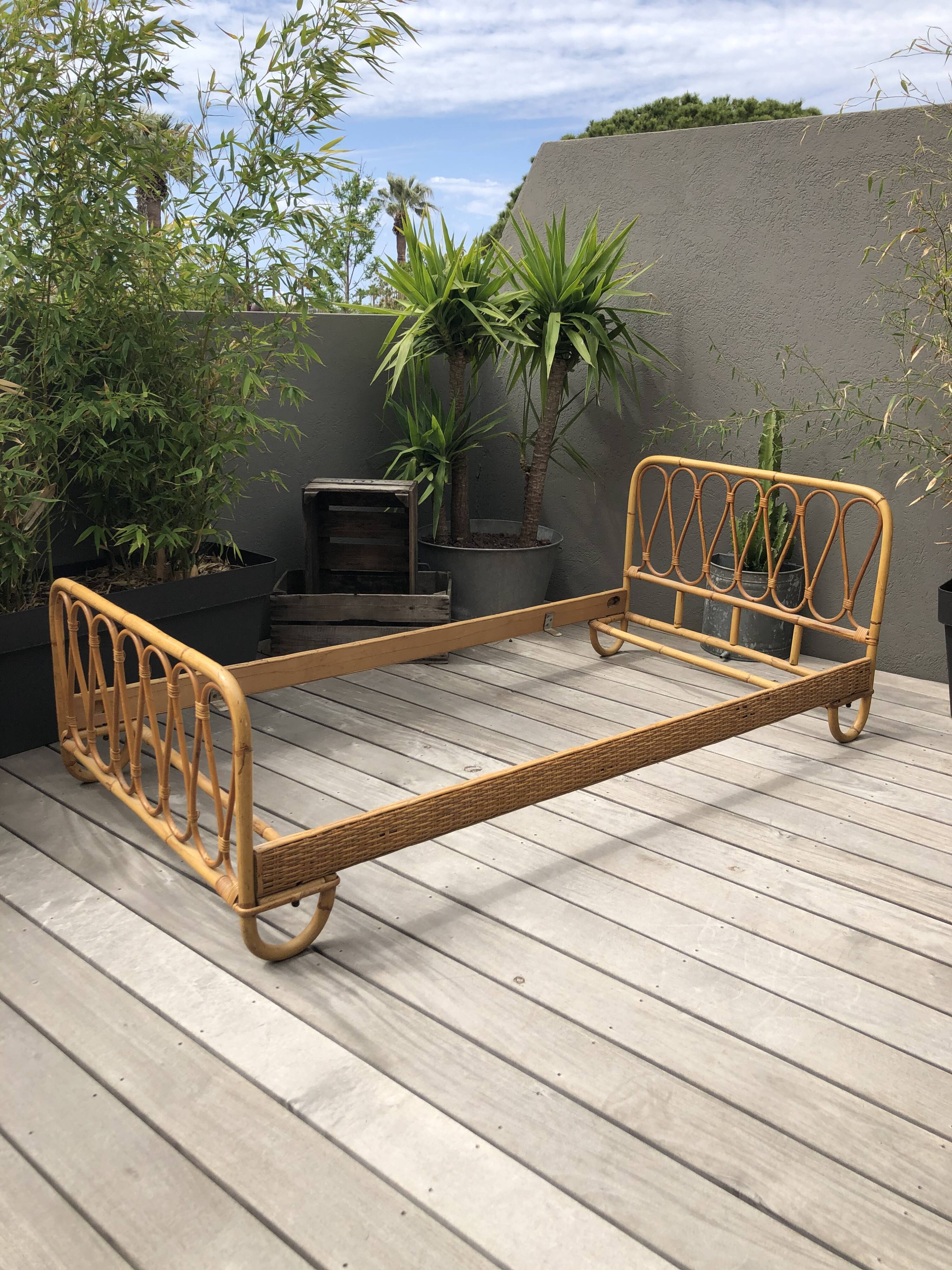Rattan bed 50s