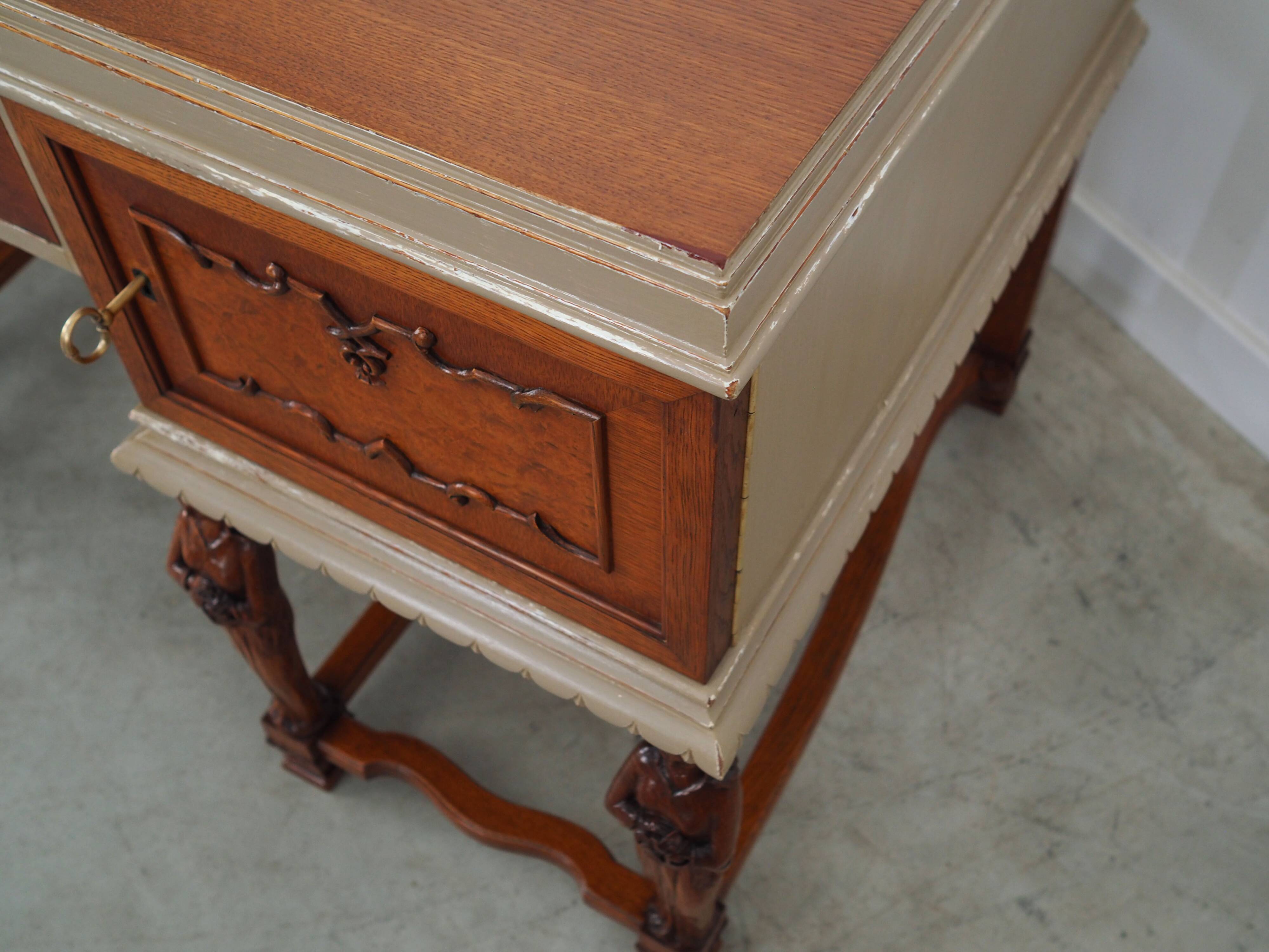 Bureau en chêne, design danois, années 1950, production : Danemark