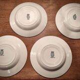 Quatre assiettes Saint Amand