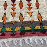 Traditional wool rug 250cm x 150cm
