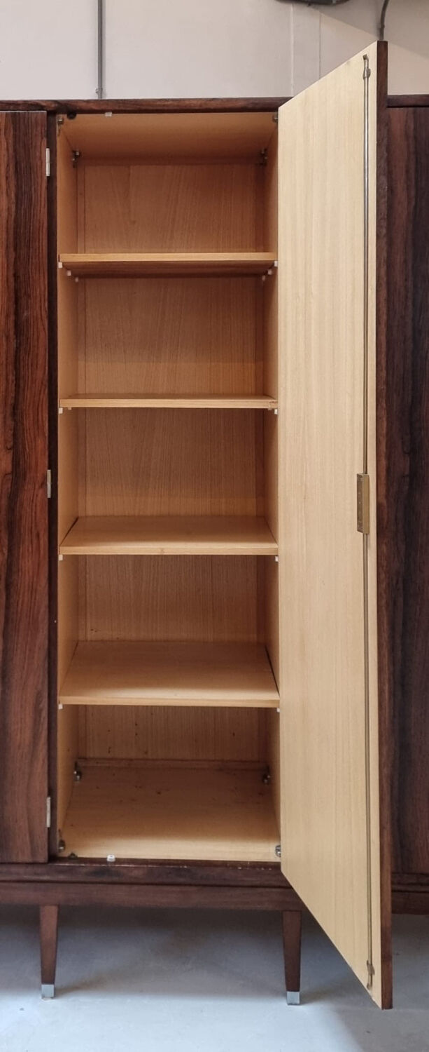 Armoire du milieu du siècle