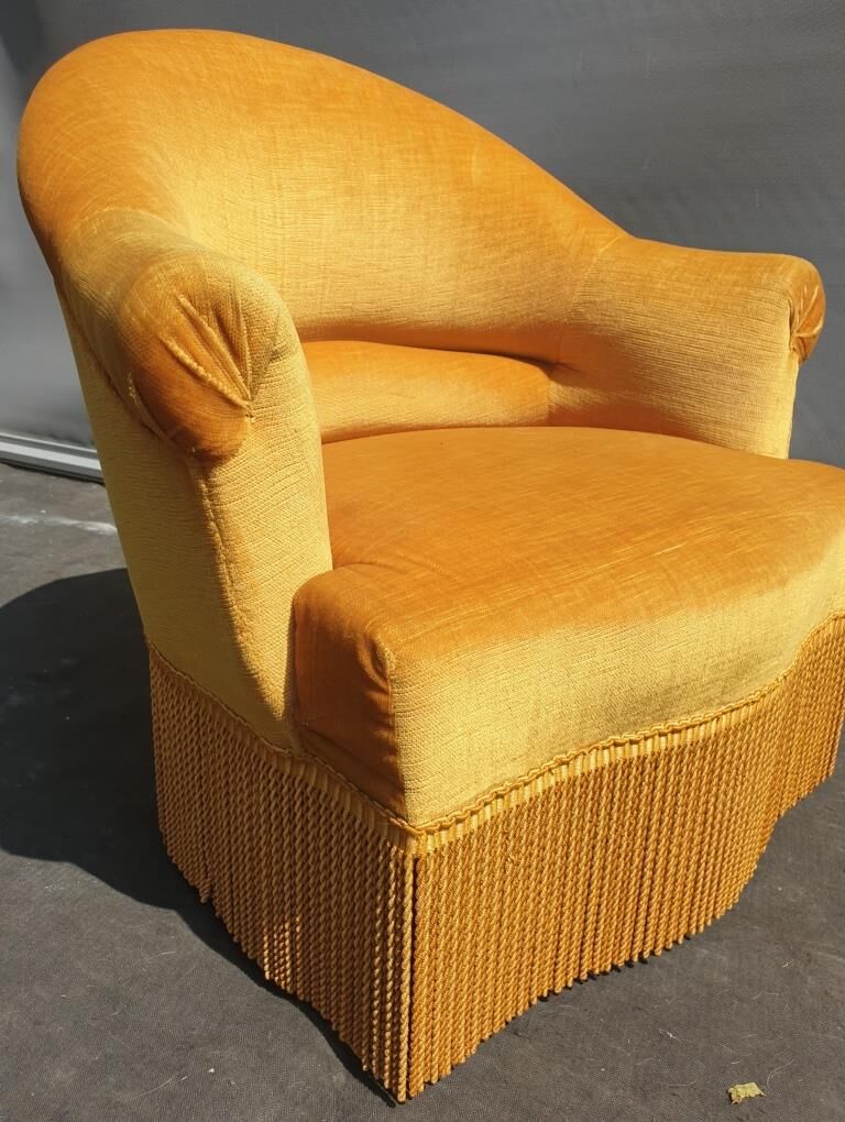 Gold velvet toad armchair