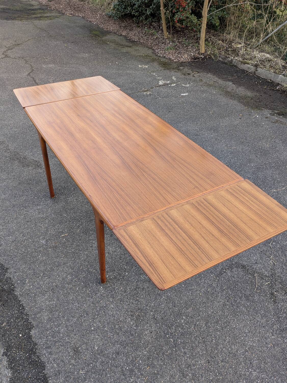 Vintage Teak dining table, "Paris TV cabinet" 1960 + extensions