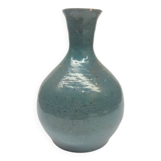 Vase en céramique bleu moucheté signé AP