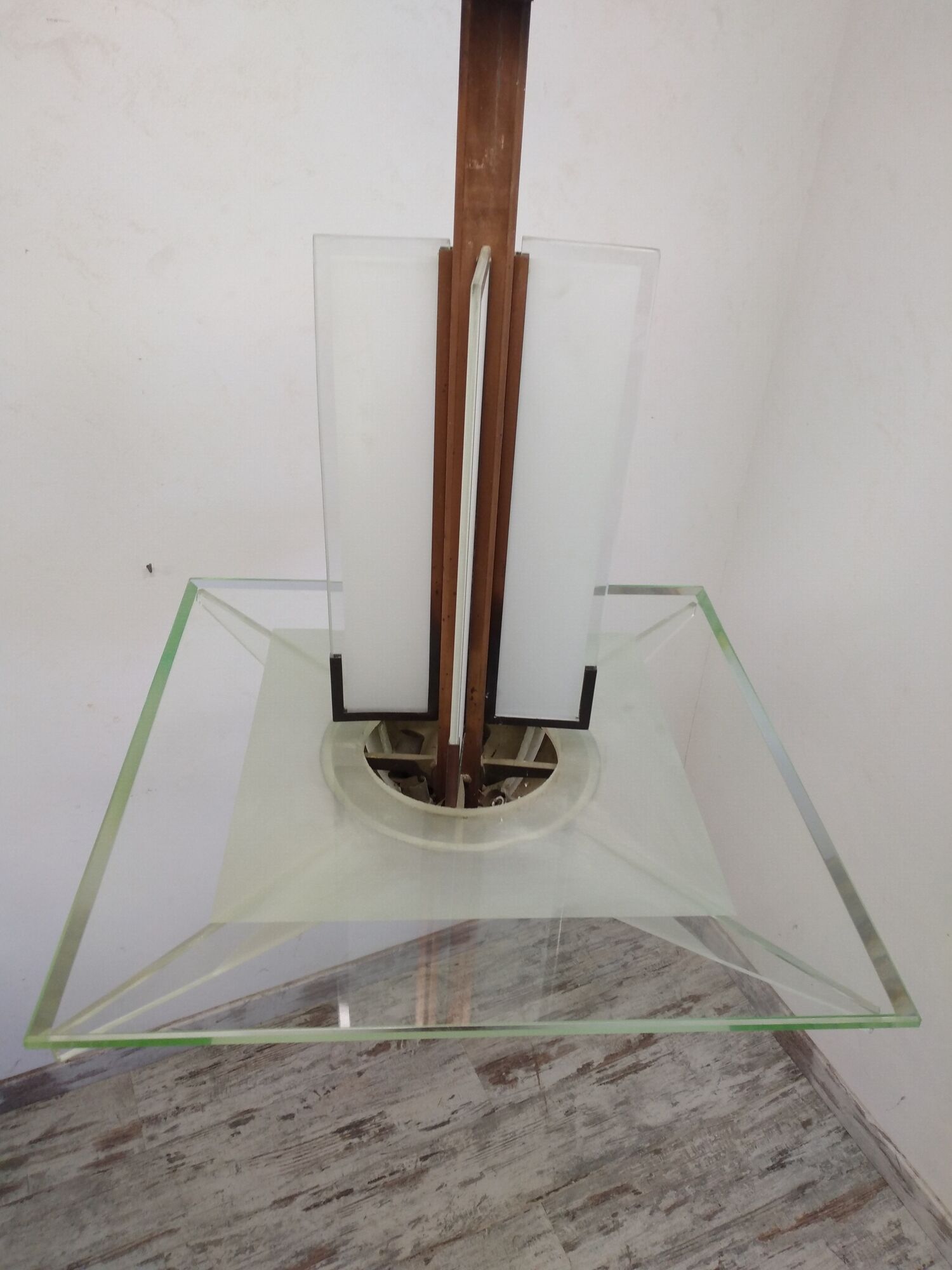 Modernist art deco chandelier/pendant lamp in glass and metal