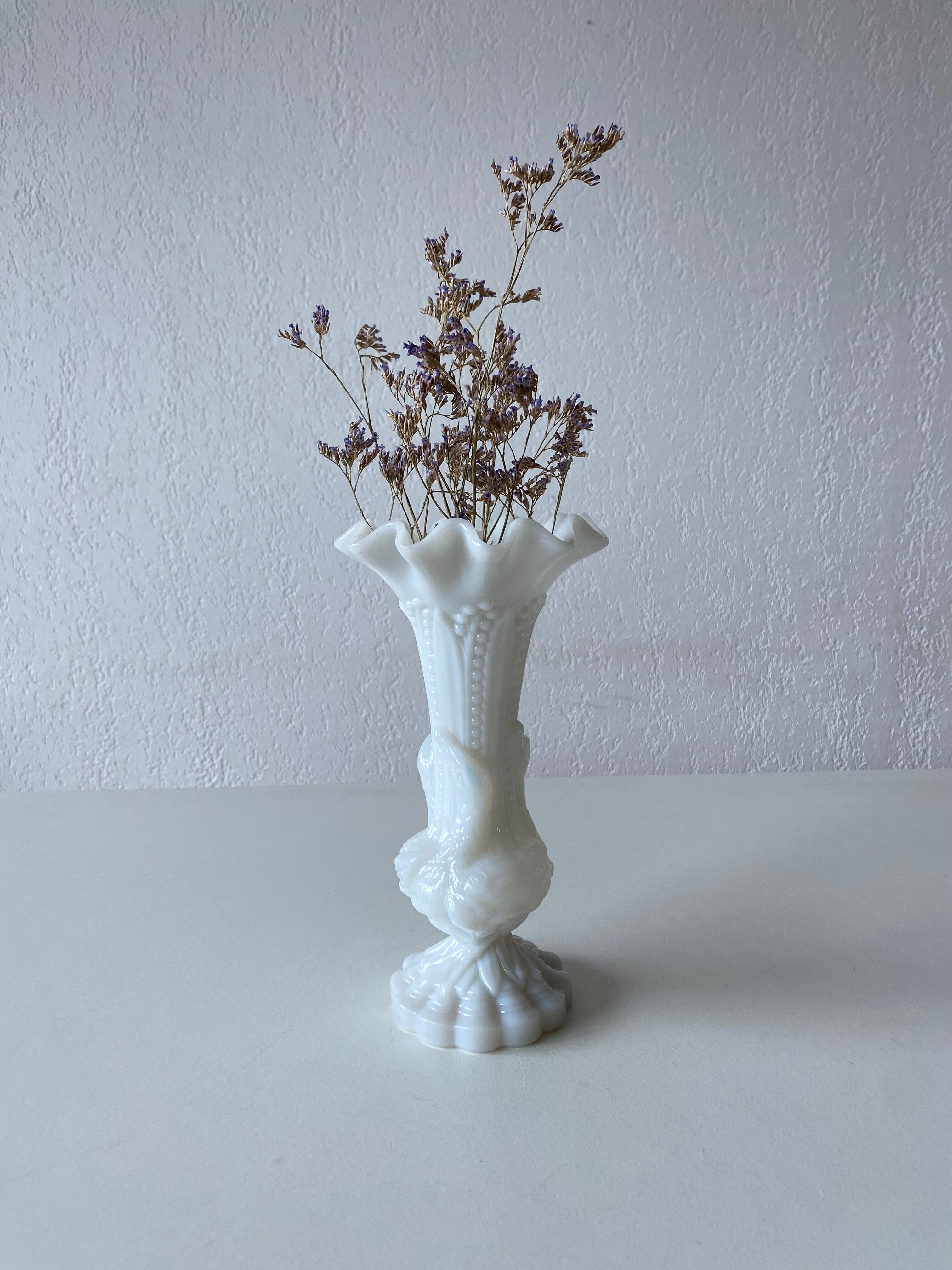 White opaline vase decoration geese