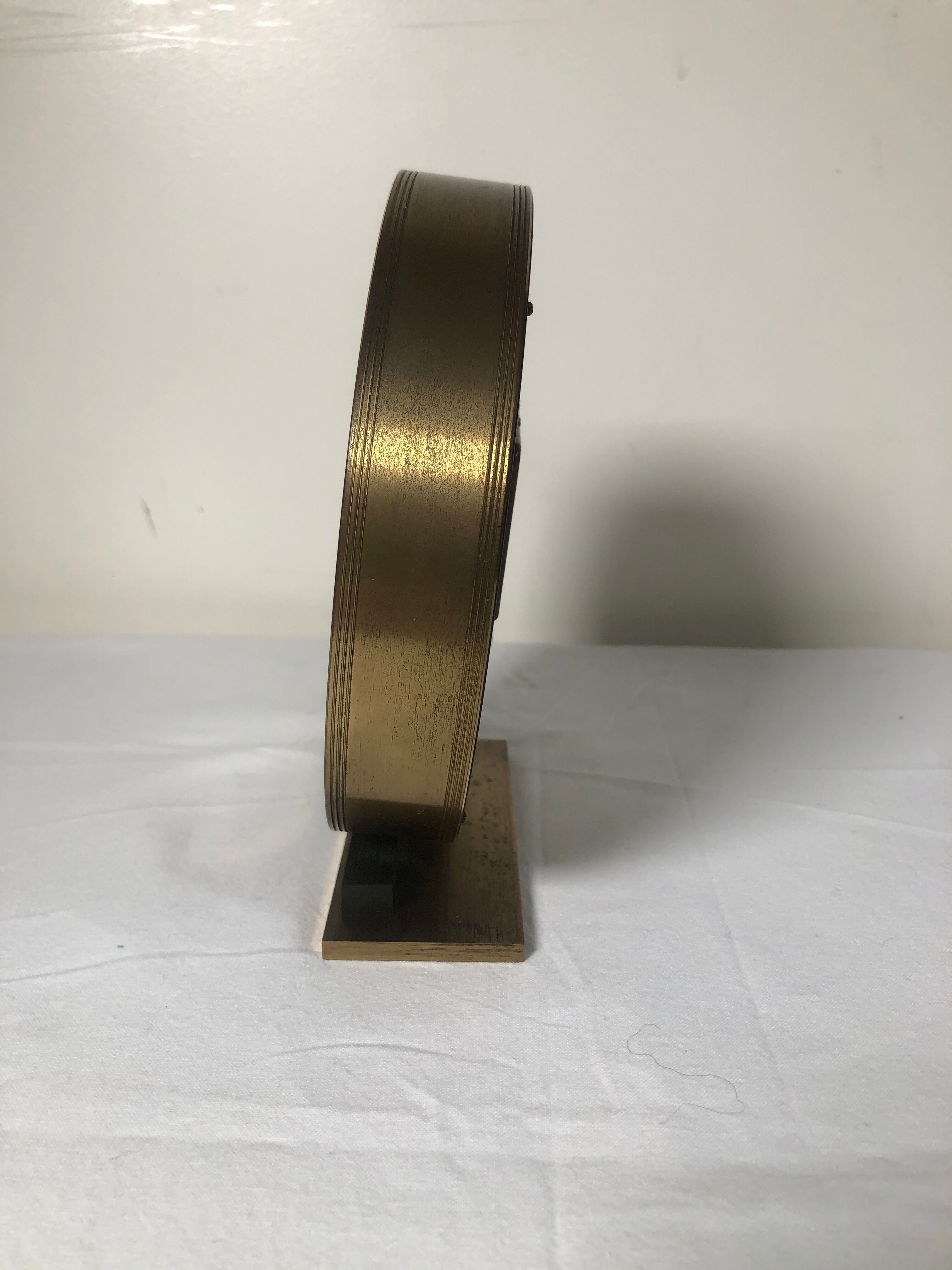 Pendulette Jaeger electric brass and bakelite