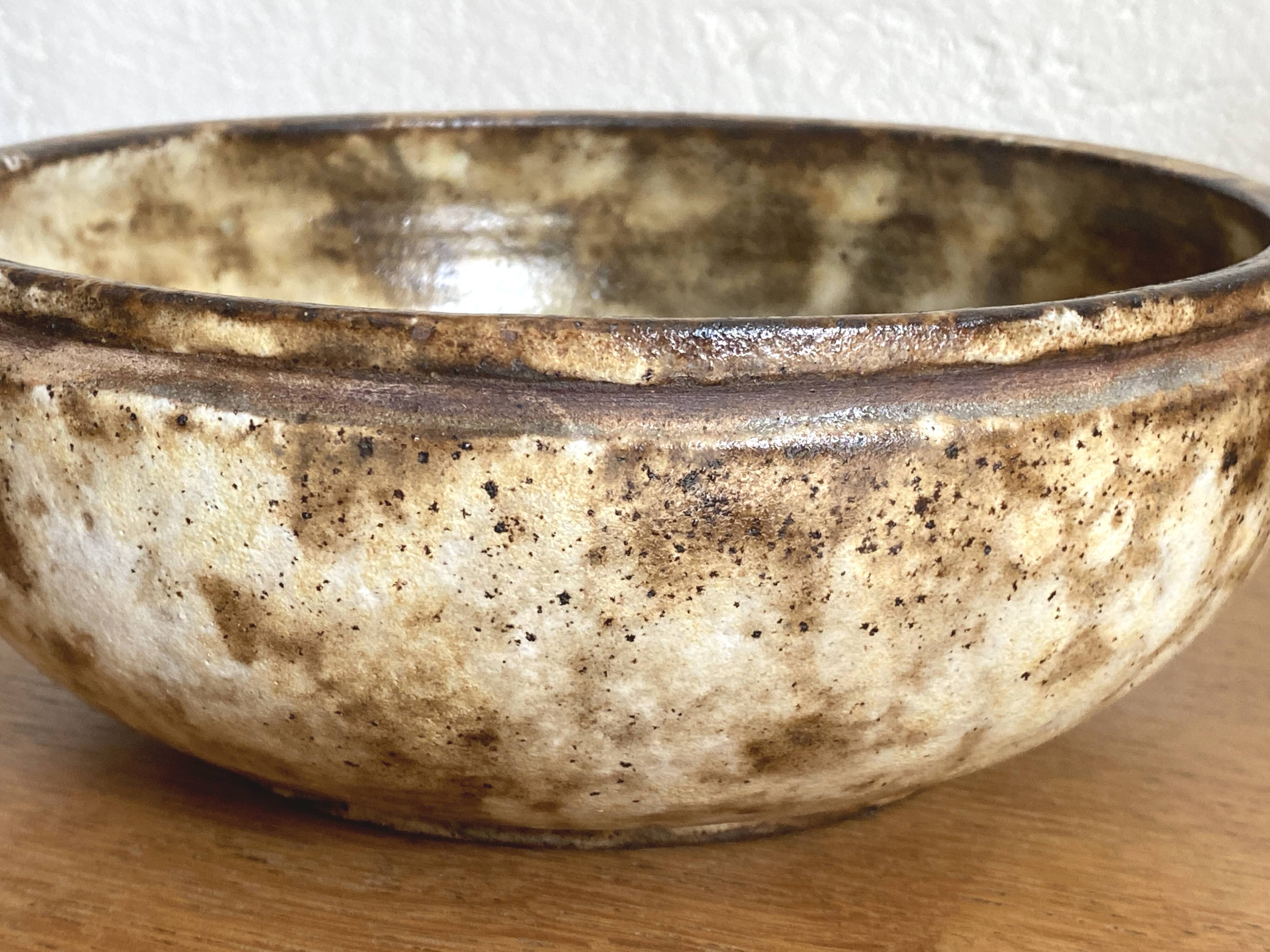 Large enamelled ceramic bowl signed A. Kostanda in Vallauris in perfect condition