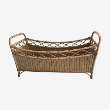 Baby rattan bed