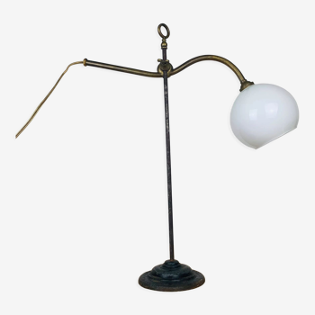 Art Deco lamp goes up and down opaline brass
