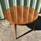 Table ronde scandinave avec verre