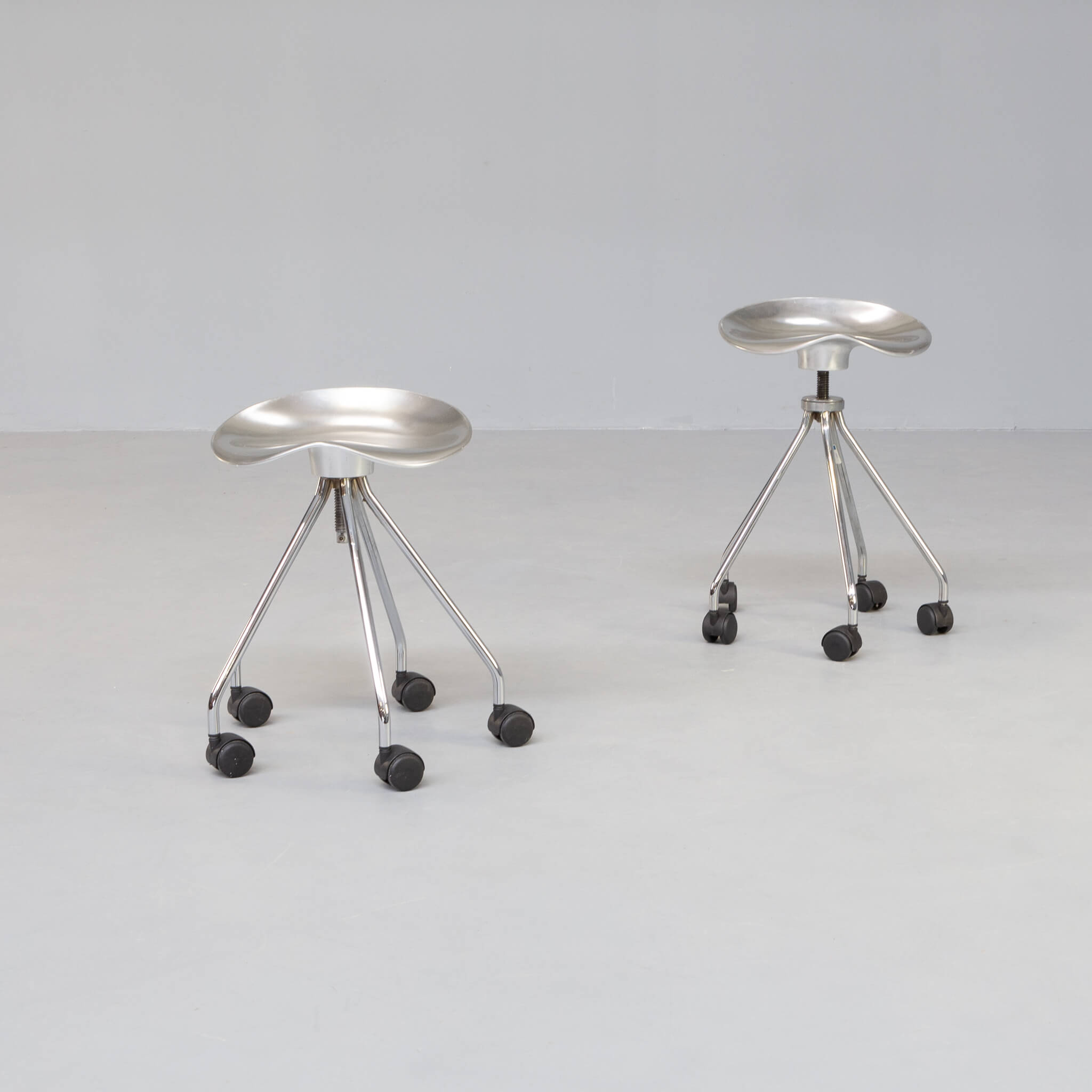 90s Pepe Cortes 'jamaica' stool for Amat 3 set/2 | Selency