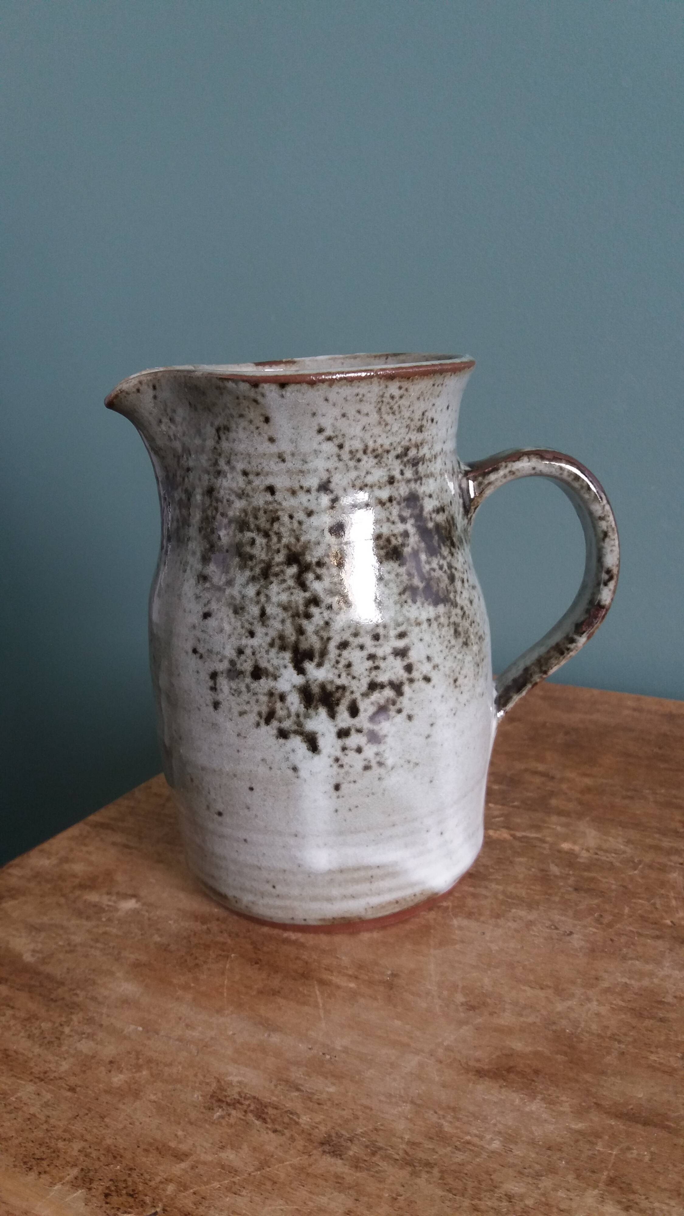 Milk jug signed Atch for Chantal and Thierry Robert, Grès du Loir