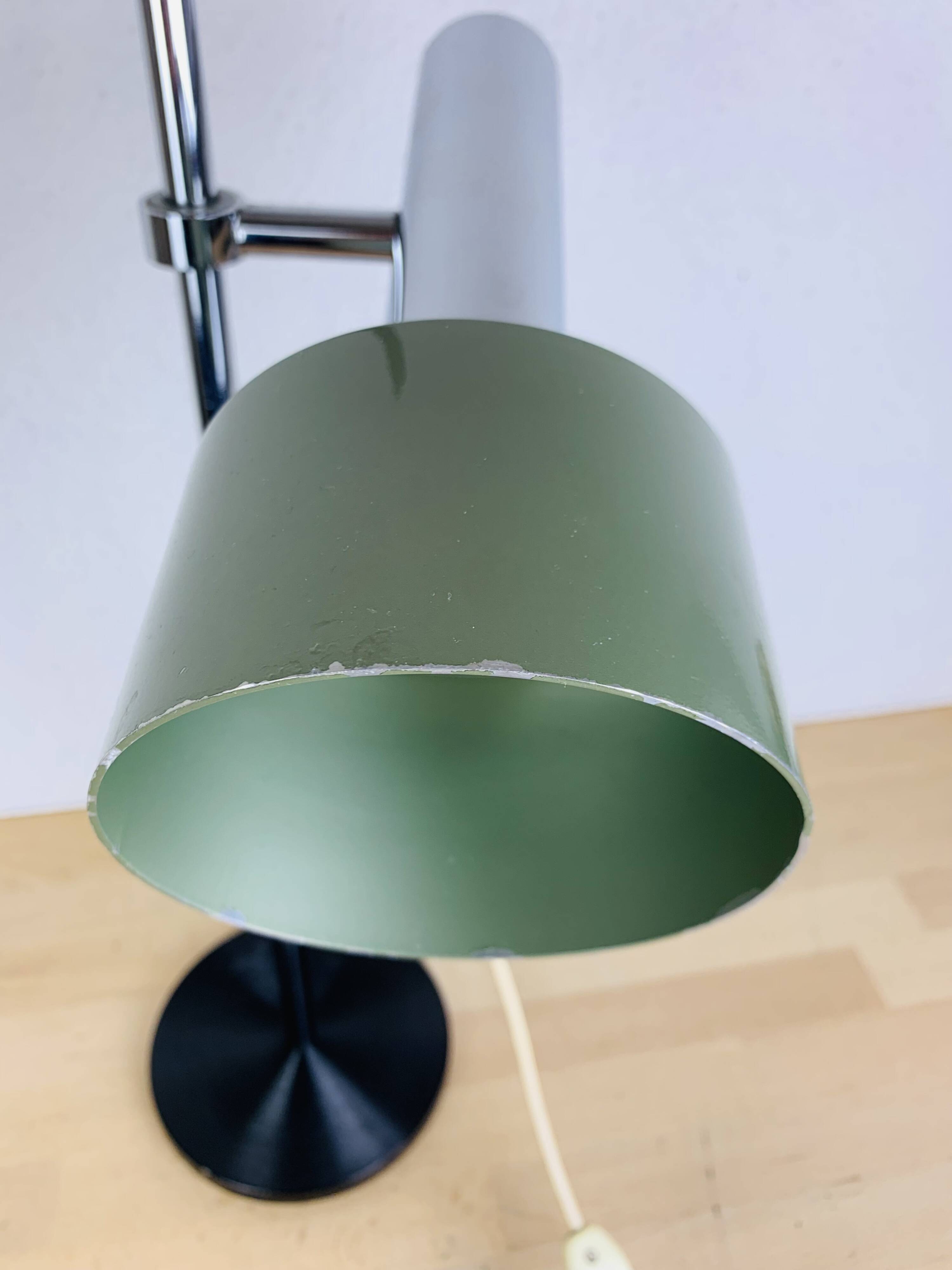 Lampe de bureau spot années 60 design Suisse