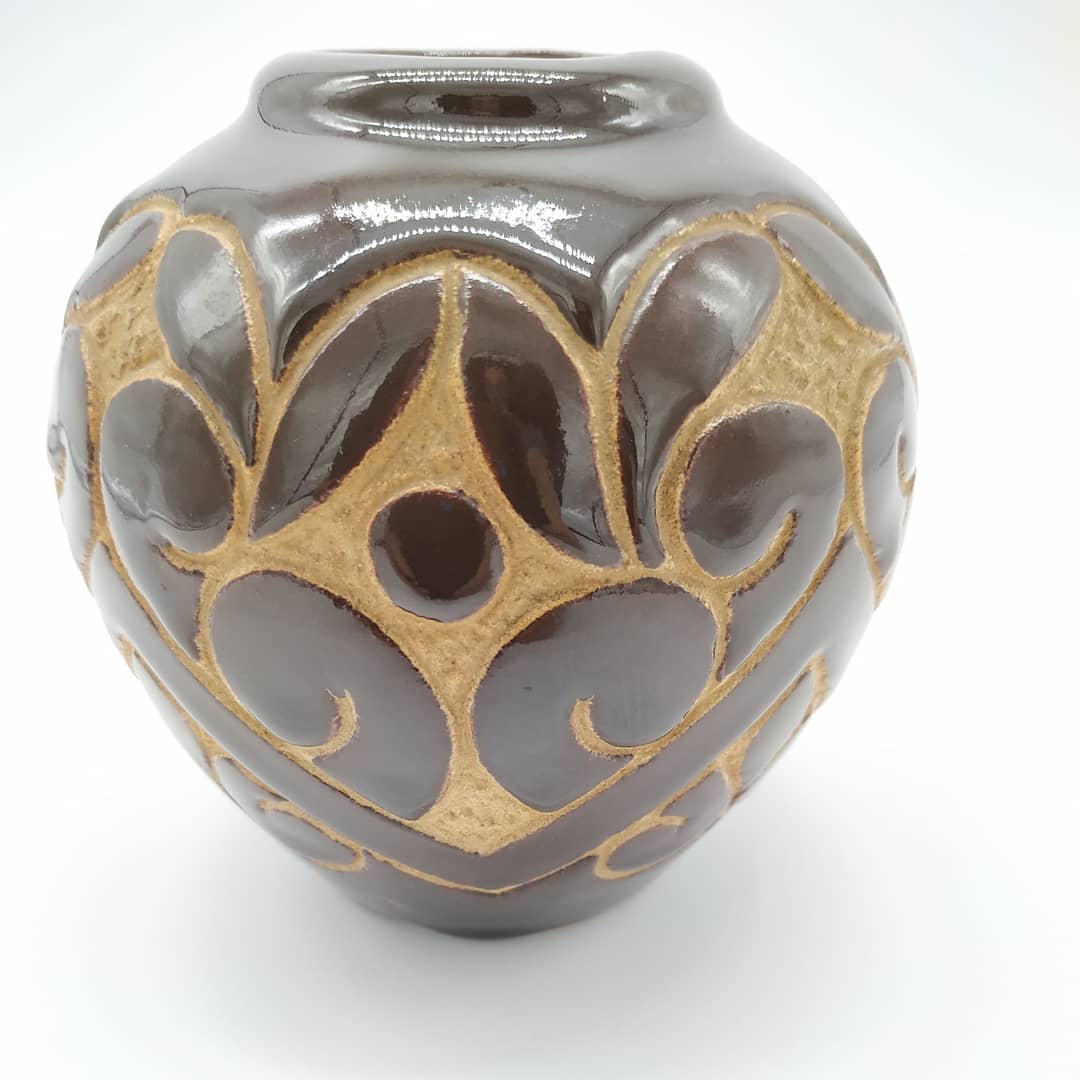 Ciboure sandstone vase Jorraila series by Rodolphe Fischer