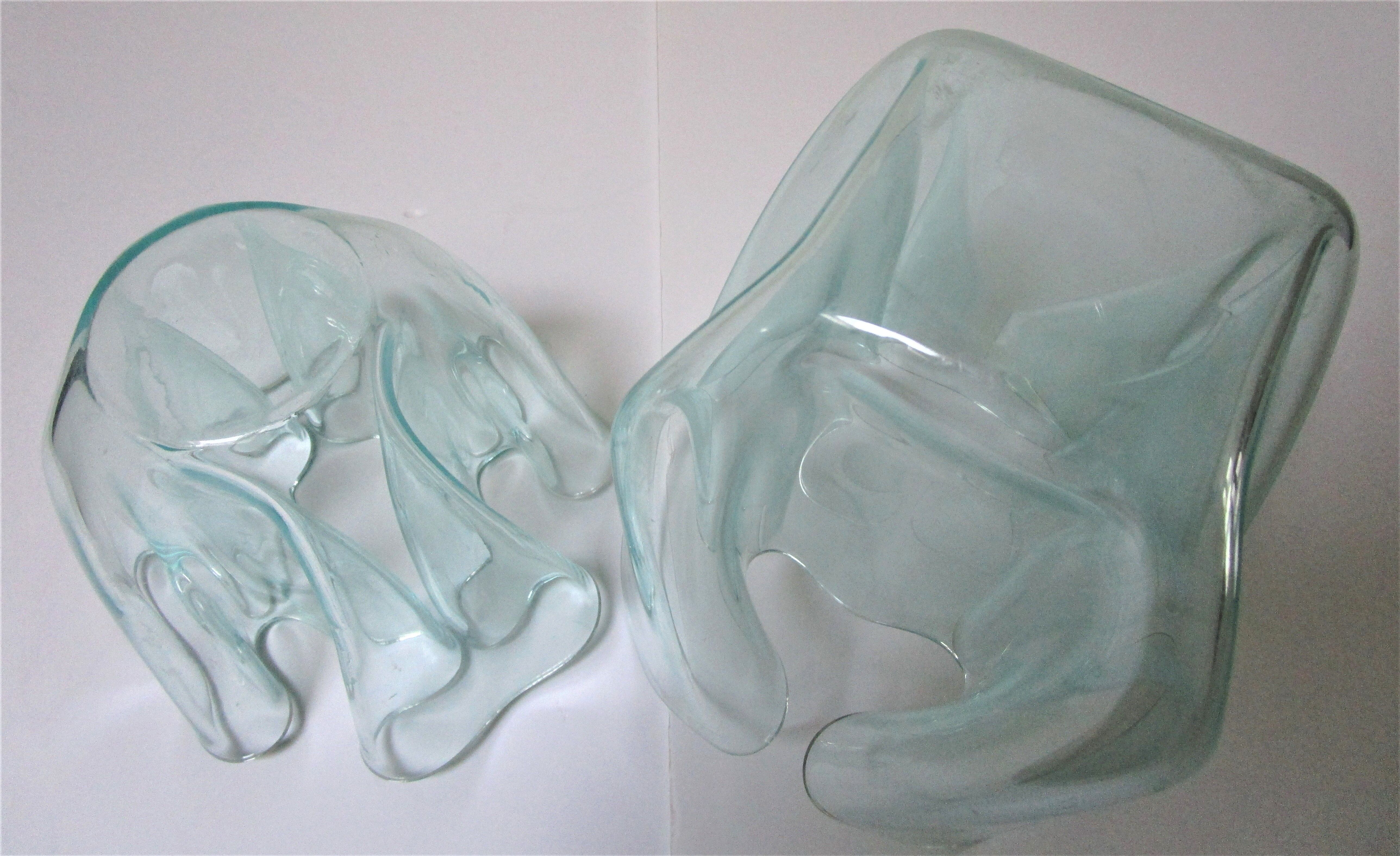 Two vases handkerchiefs Guzzini plexiglass lucite design 70s